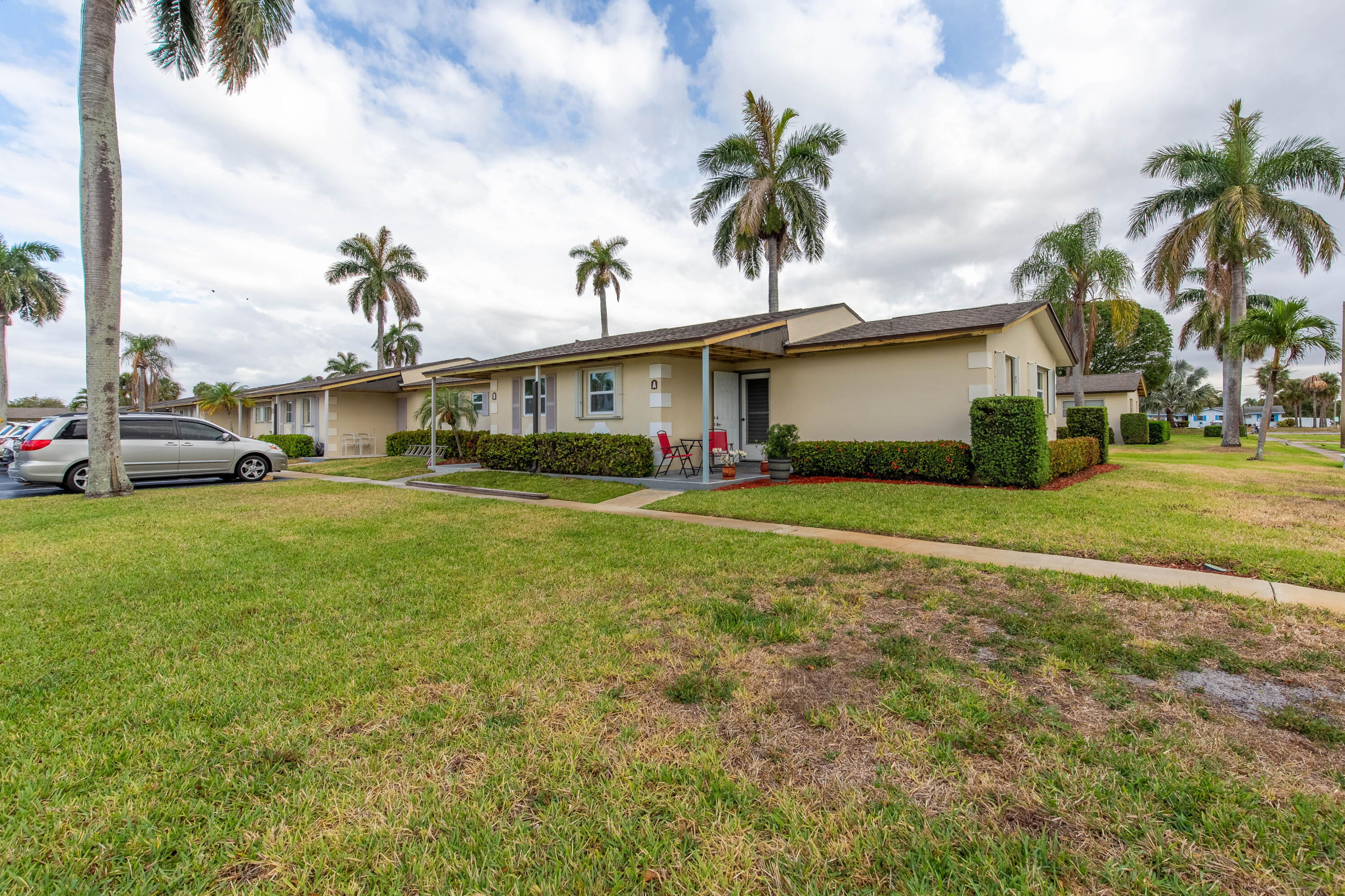 Property for Sale at 2771 E Ashley Drive A, West Palm Beach, Palm Beach County, Florida - Bedrooms: 1 
Bathrooms: 1  - $145,000