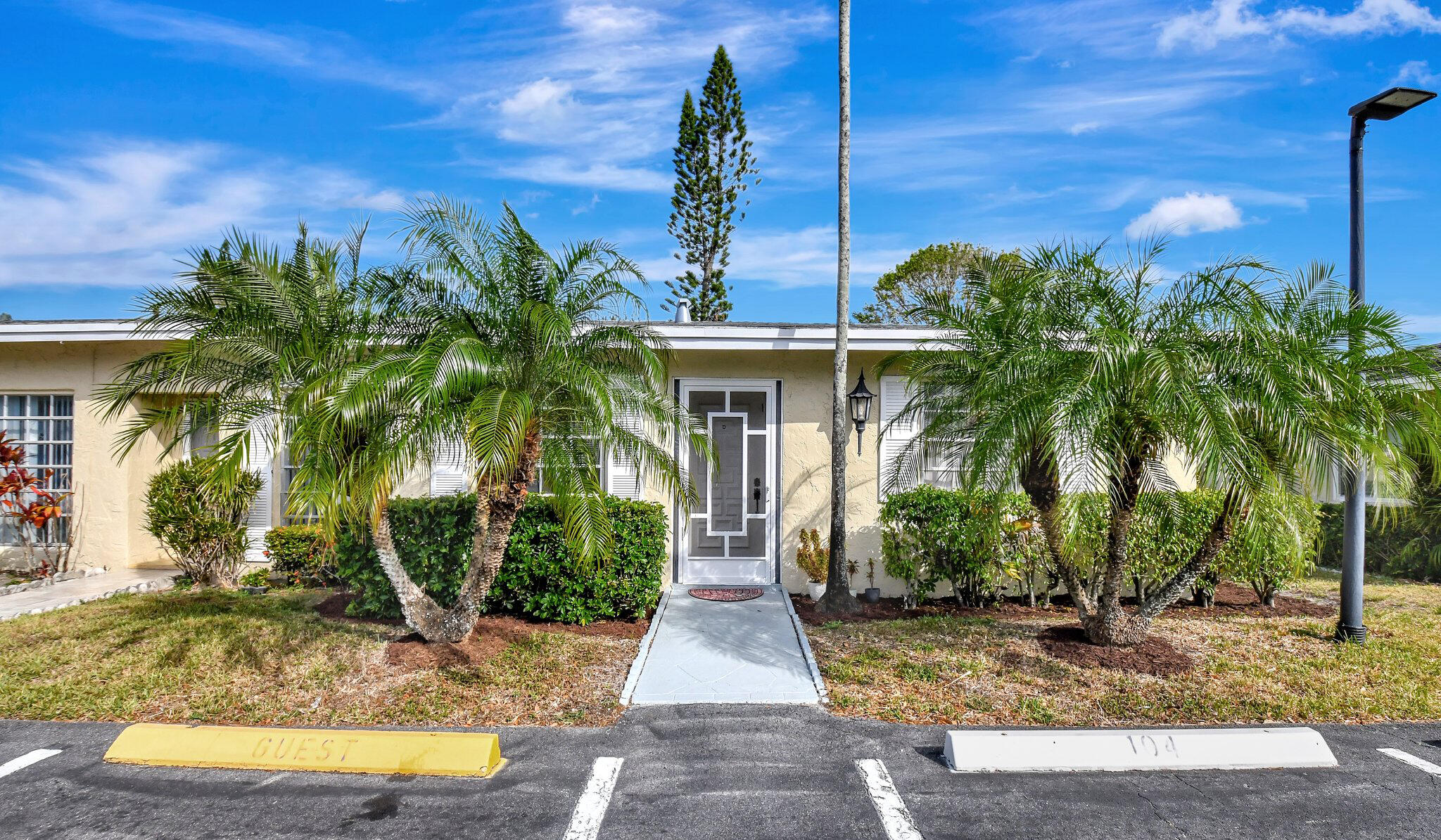 13745 Flora Place Pl D, Delray Beach, Palm Beach County, Florida - 2 Bedrooms  
2 Bathrooms - 