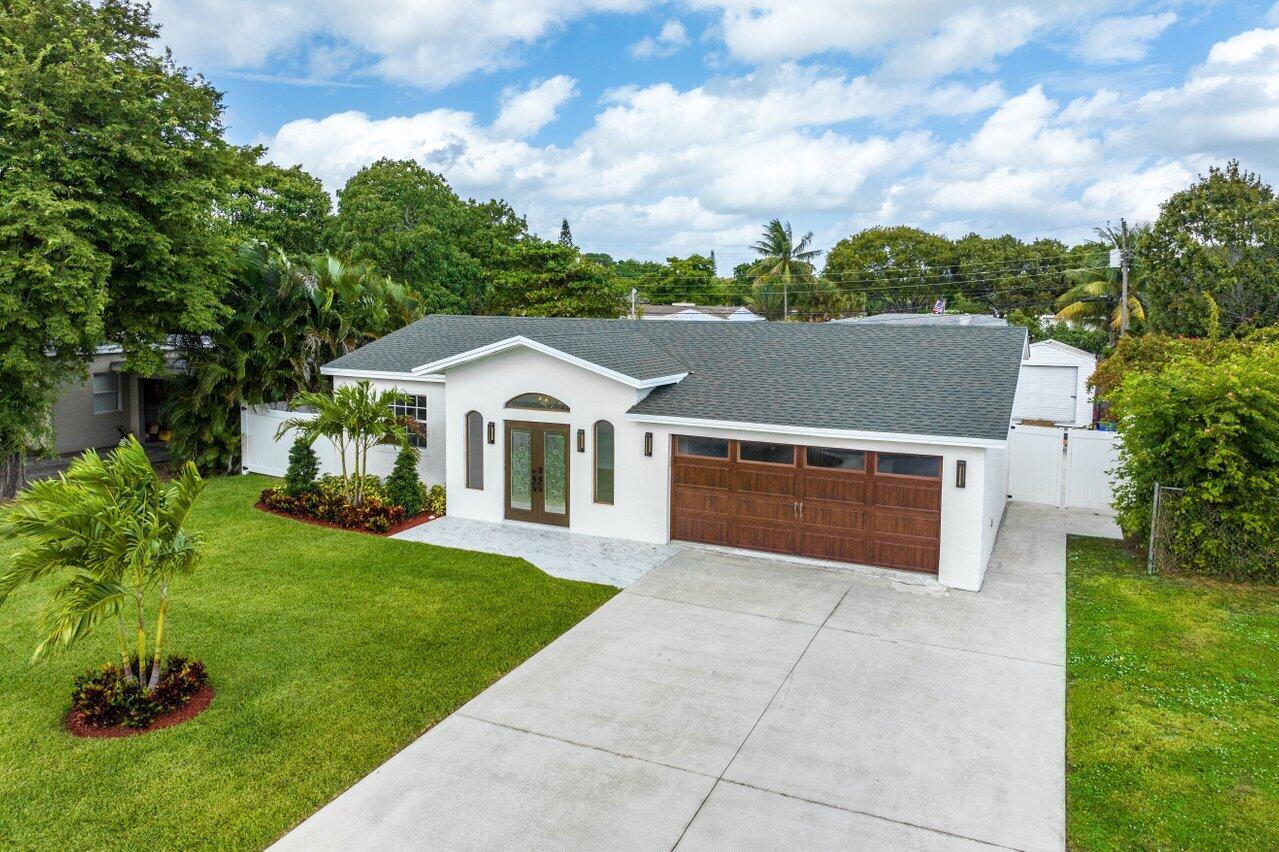 Property for Sale at 311 Gulfstream Drive, Delray Beach, Palm Beach County, Florida - Bedrooms: 3 
Bathrooms: 2  - $799,900