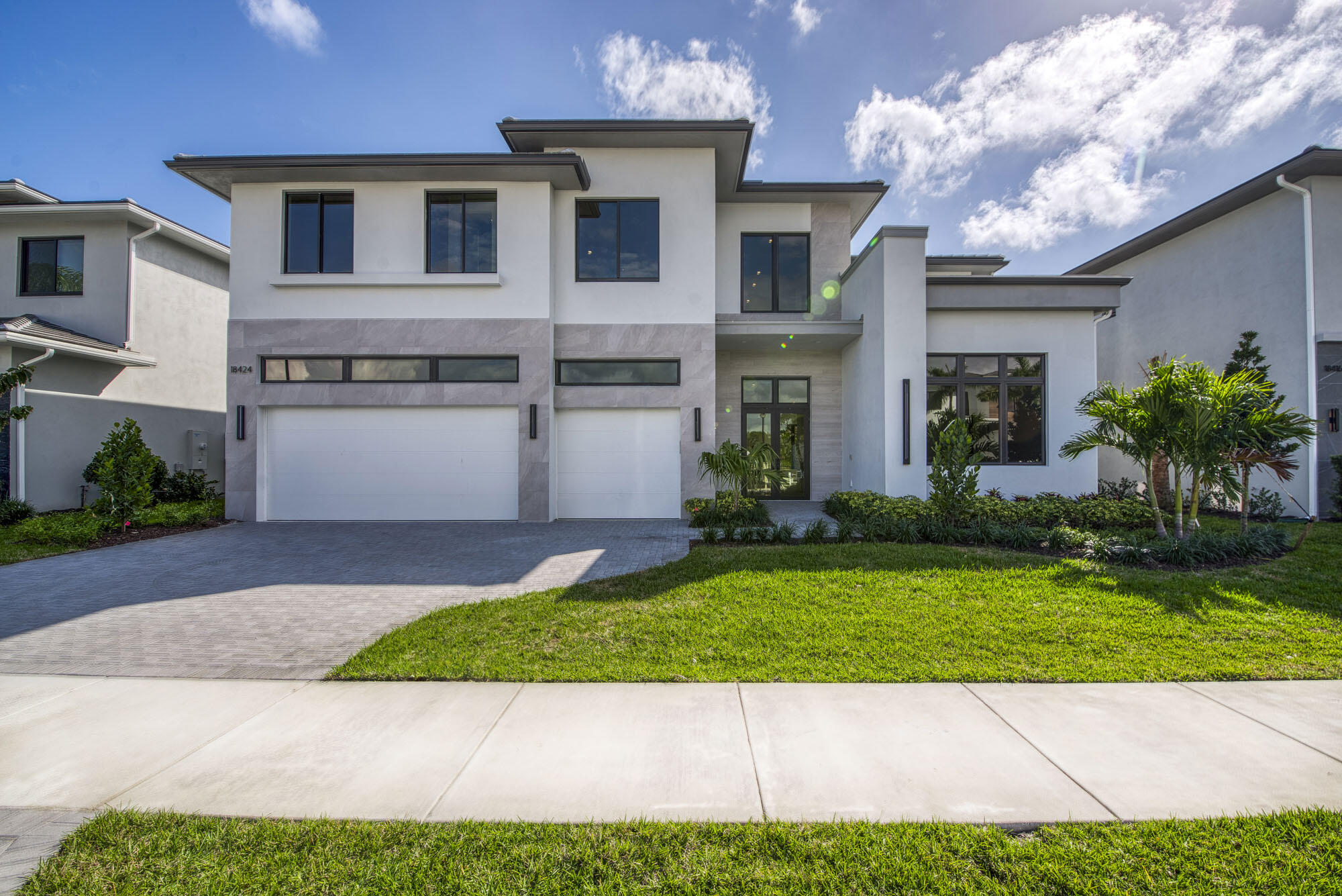 18424 Symphony Court, Jupiter, Palm Beach County, Florida - 6 Bedrooms  
6.5 Bathrooms - 