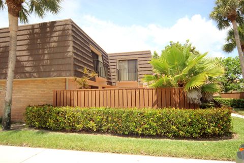 Photo of 1514 15th Court, Jupiter, FL 33477 (MLS # RX-11127436)
