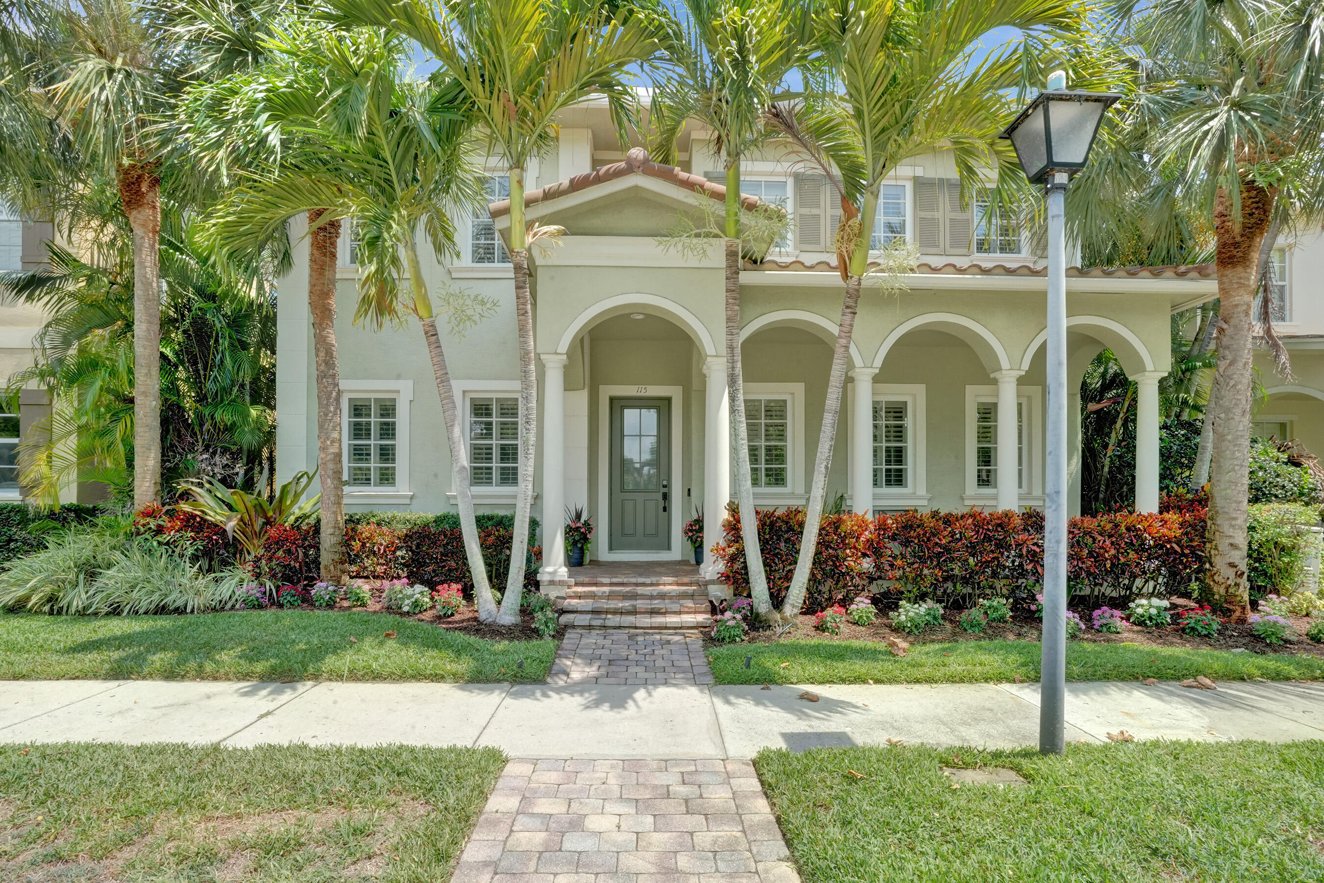 Property for Sale at 115 Edenberry Avenue, Jupiter, Palm Beach County, Florida - Bedrooms: 4 
Bathrooms: 3  - $1,250,000