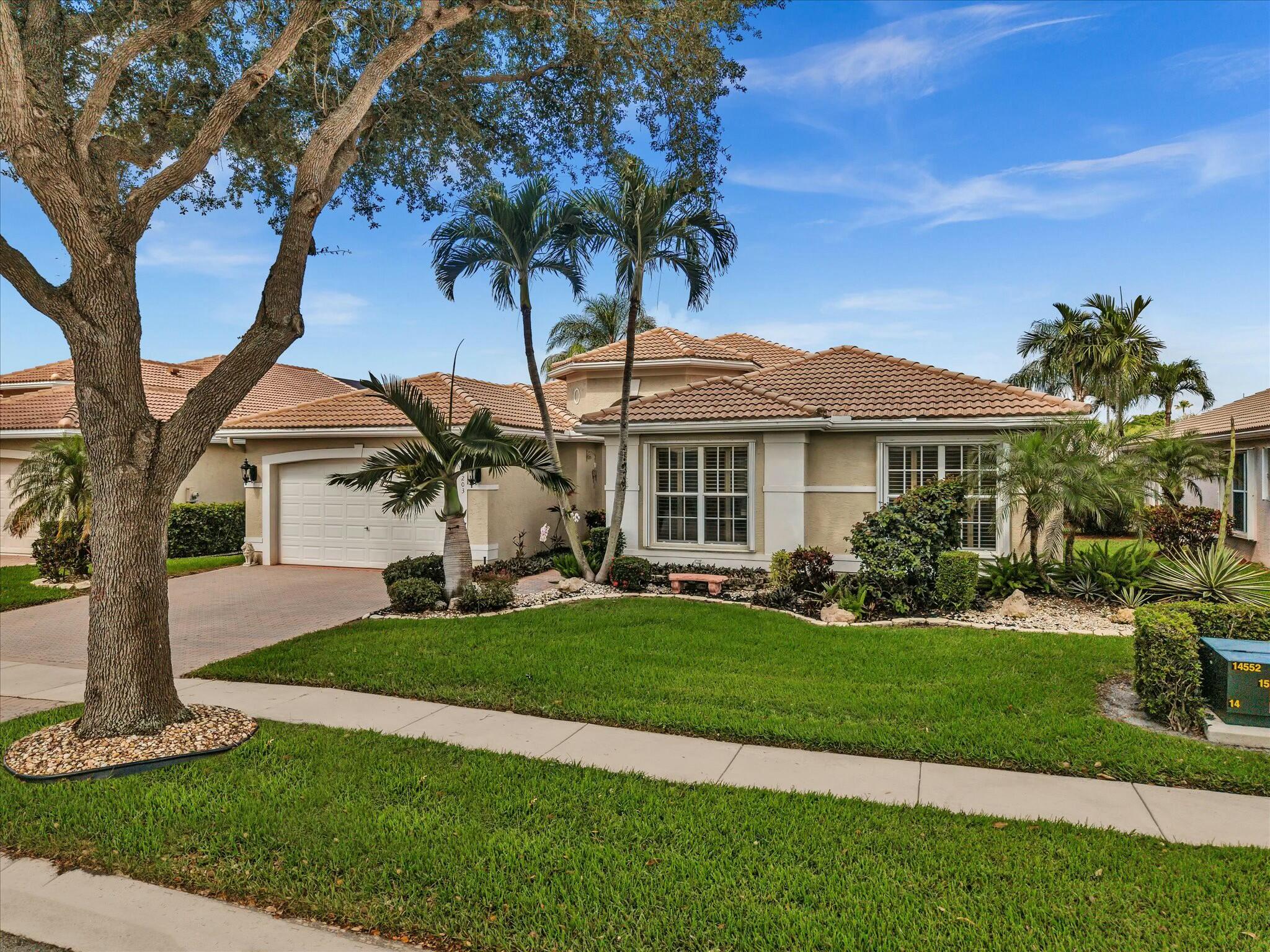 Property for Sale at 13203 Alhambra Lake Circle, Delray Beach, Palm Beach County, Florida - Bedrooms: 4 
Bathrooms: 2.5  - $825,000