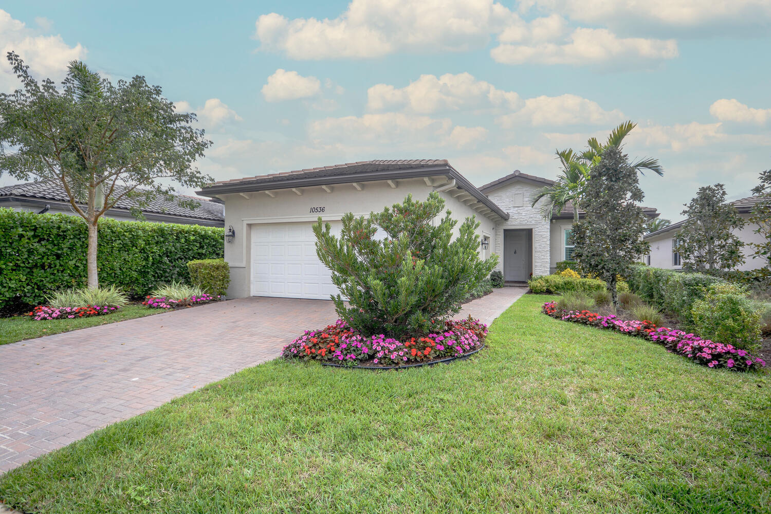 10536 Starling Way Way, West Palm Beach, Palm Beach County, Florida - 3 Bedrooms  
3.5 Bathrooms - 