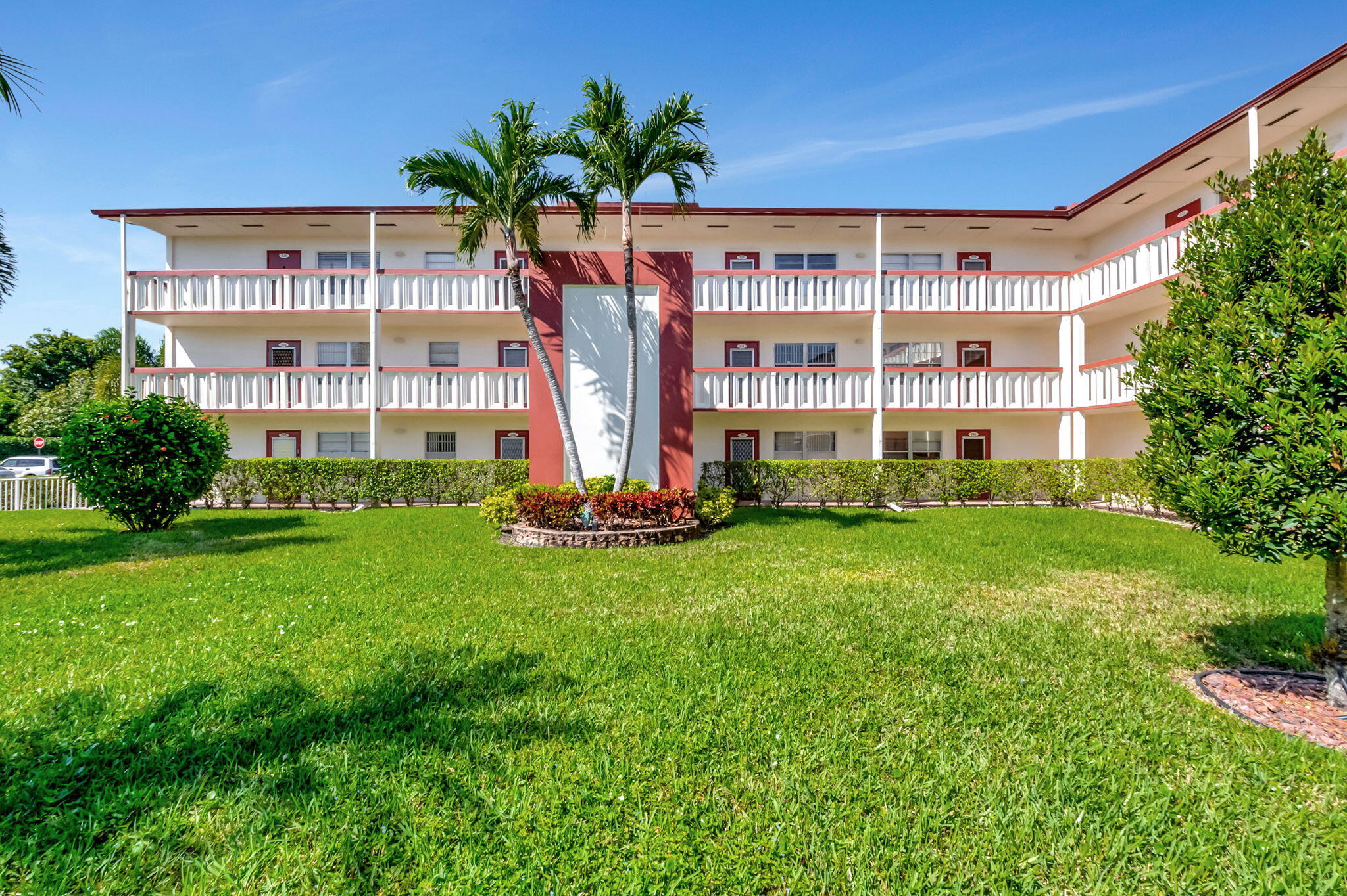 311 Brighton H, Boca Raton, Palm Beach County, Florida - 2 Bedrooms  
1.5 Bathrooms - 