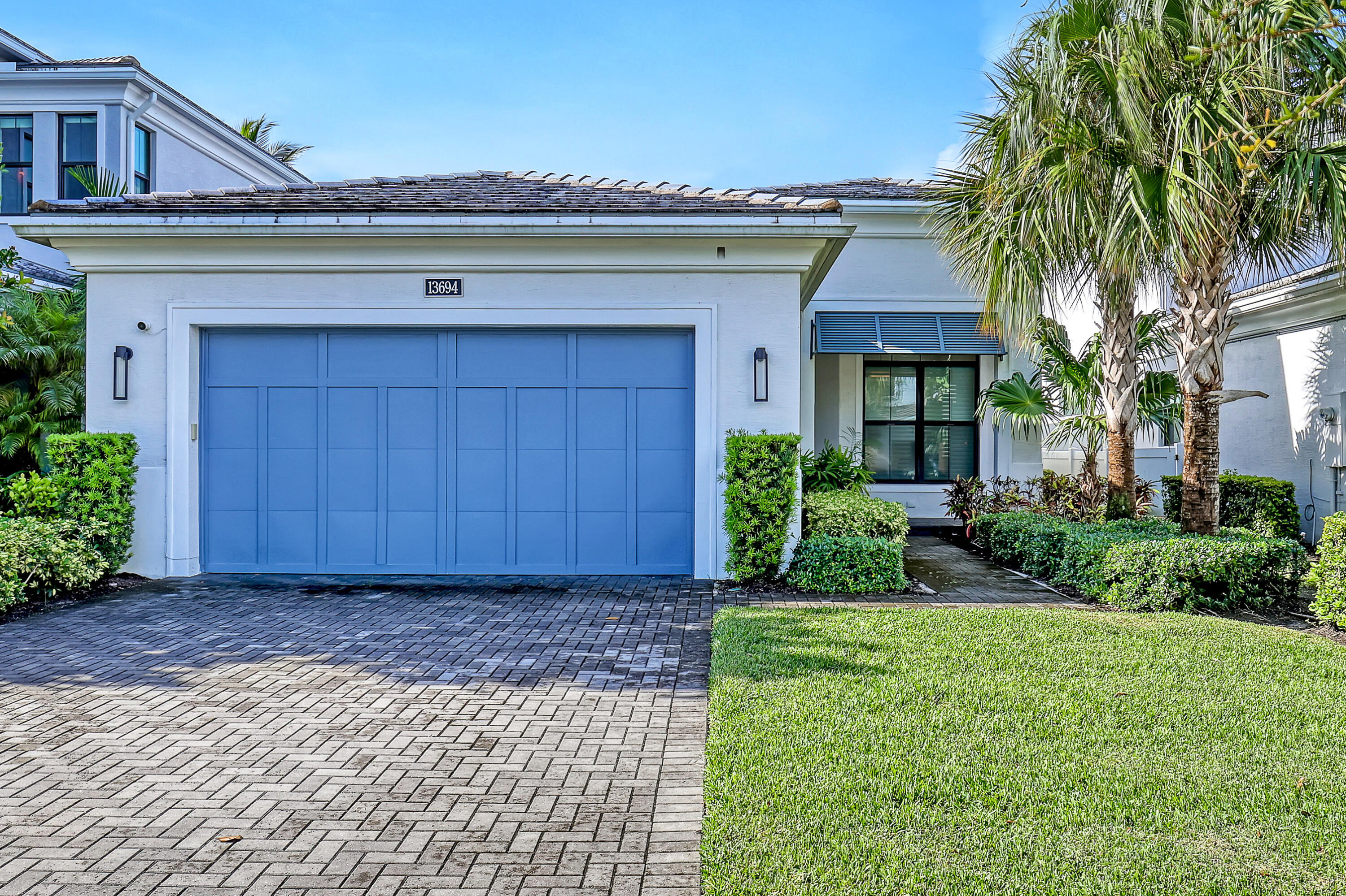 13694 Artisan Circle Cir, Palm Beach Gardens, Palm Beach County, Florida - 3 Bedrooms  
2.5 Bathrooms - 