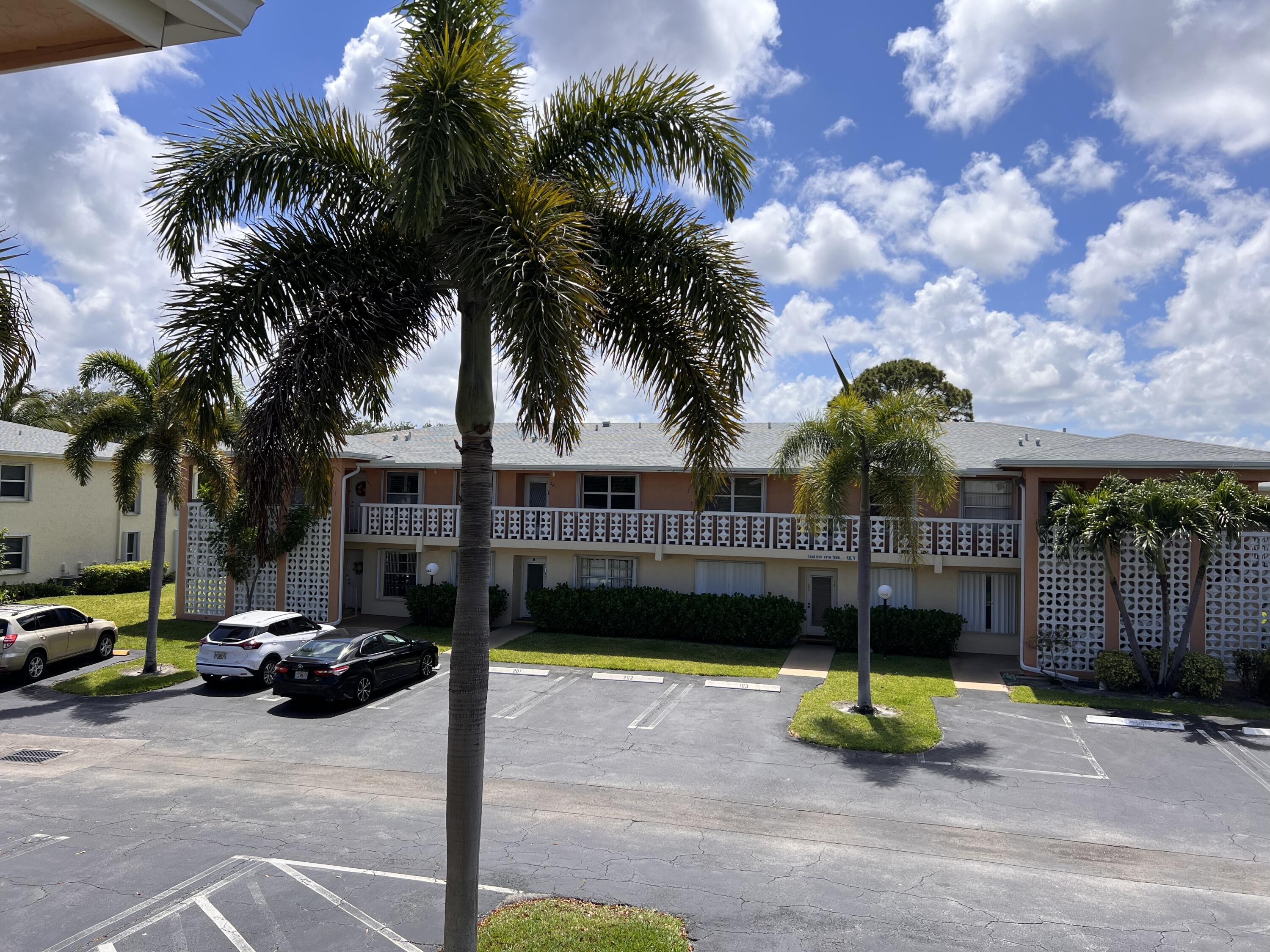 1360 Nw 19th Terrace 202, Delray Beach, Palm Beach County, Florida - 2 Bedrooms  
2 Bathrooms - 