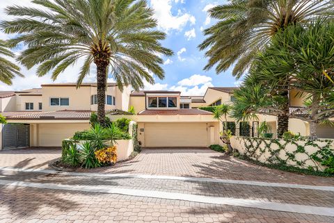 Photo of 13 Sloans Curve Drive #13, Palm Beach, FL 33480 (MLS # RX-11123321)