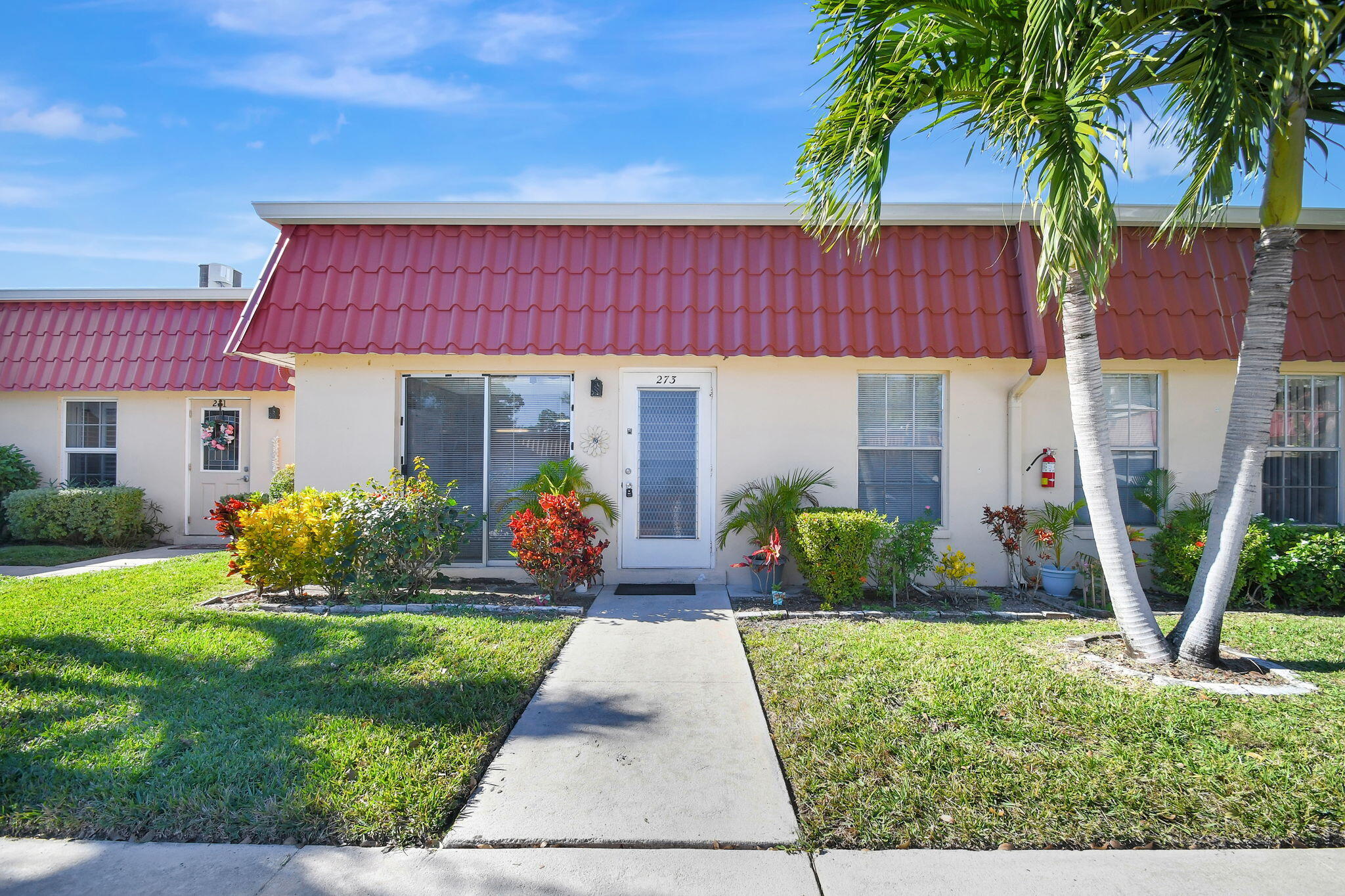 273 Cape Cod Circle, Lake Worth, Palm Beach County, Florida - 2 Bedrooms  
2 Bathrooms - 