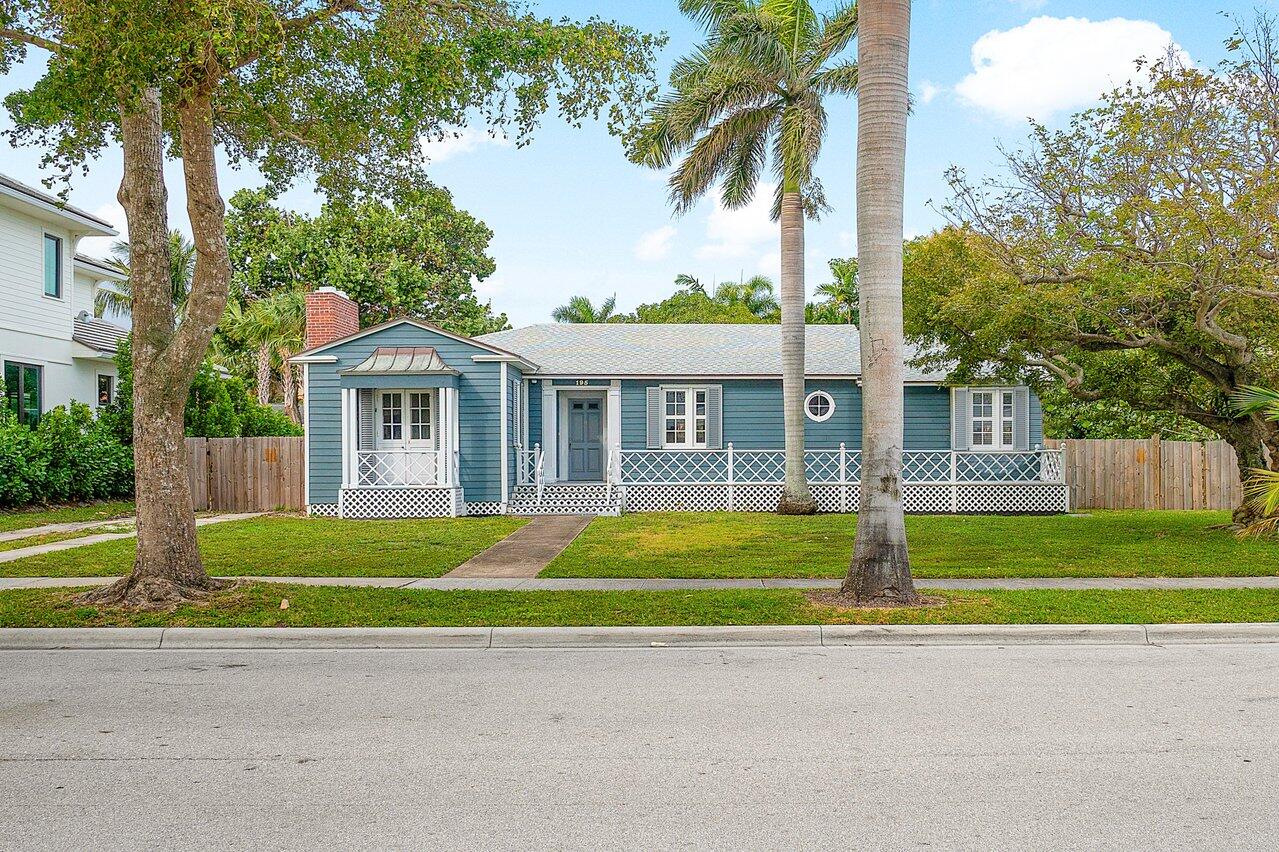 195 Dyer Road, West Palm Beach, Palm Beach County, Florida - 3 Bedrooms  
2 Bathrooms - 