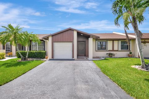 Photo of 15792 Philodendron Circle, Delray Beach, FL 33484 (MLS # RX-11129783)
