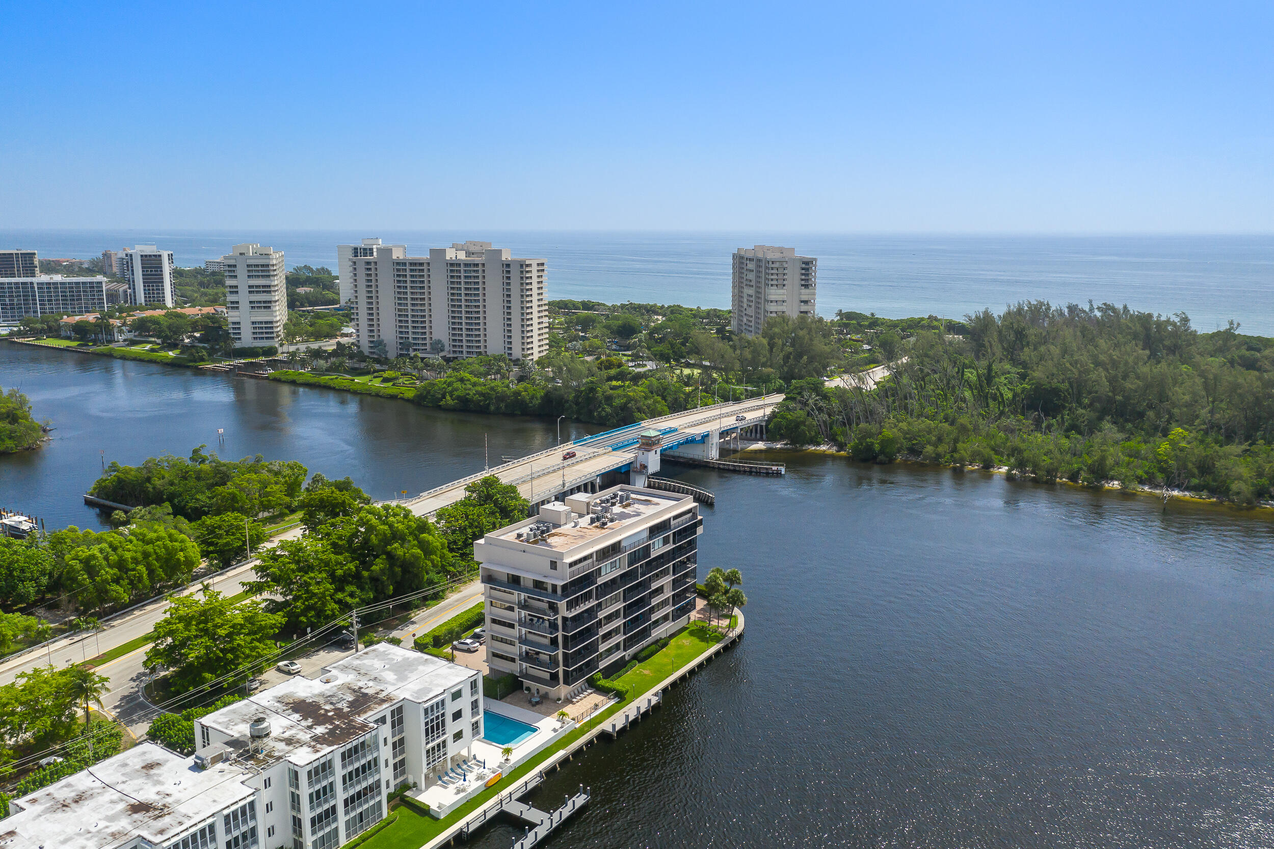 Property for Sale at 900 Ne Spanish River Boulevard 2C, Boca Raton, Palm Beach County, Florida - Bedrooms: 2 
Bathrooms: 2  - $875,000