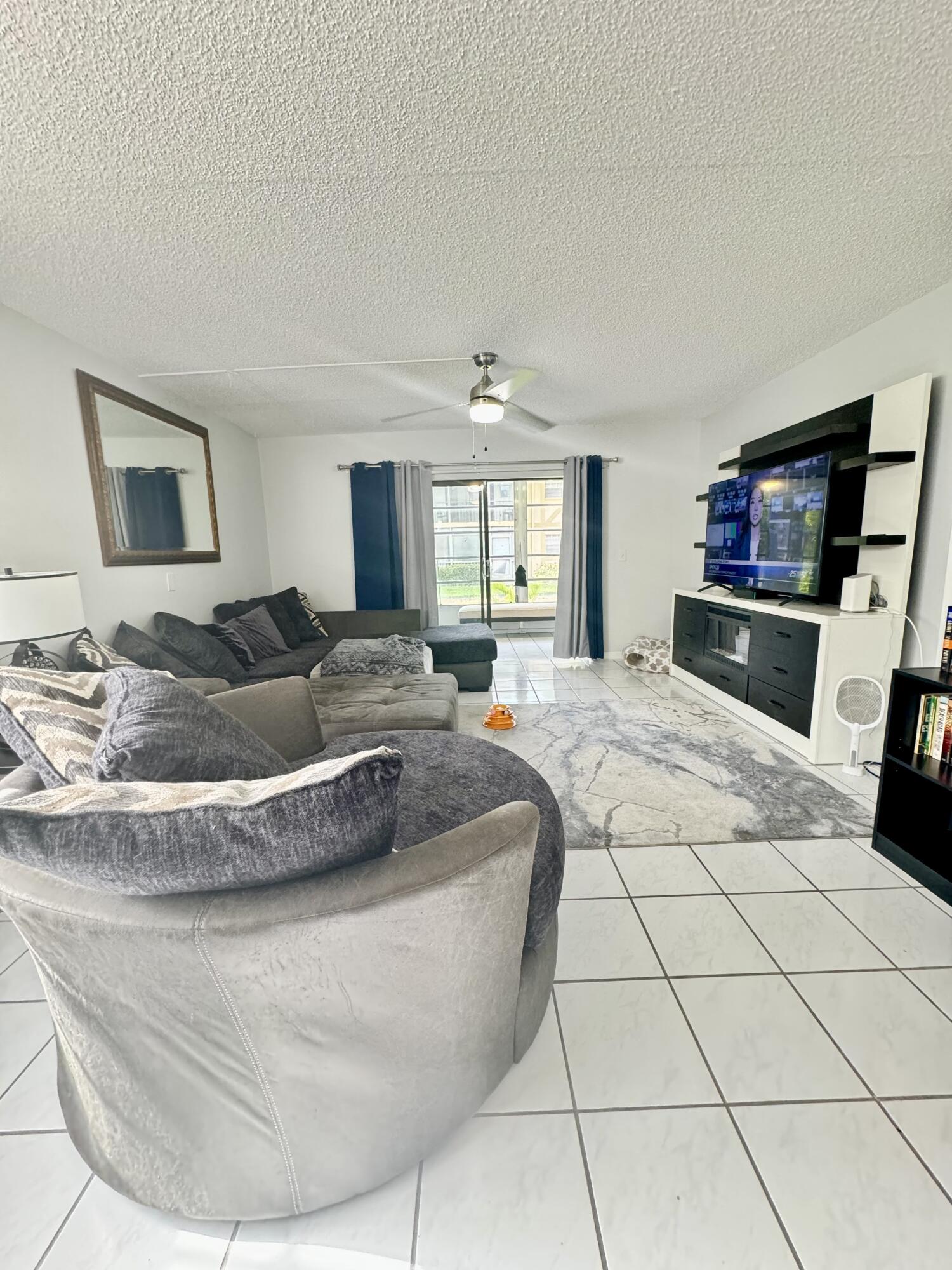 Property for Sale at 1700 Dover Road 113-A, Delray Beach, Palm Beach County, Florida - Bedrooms: 2 
Bathrooms: 2  - $255,000