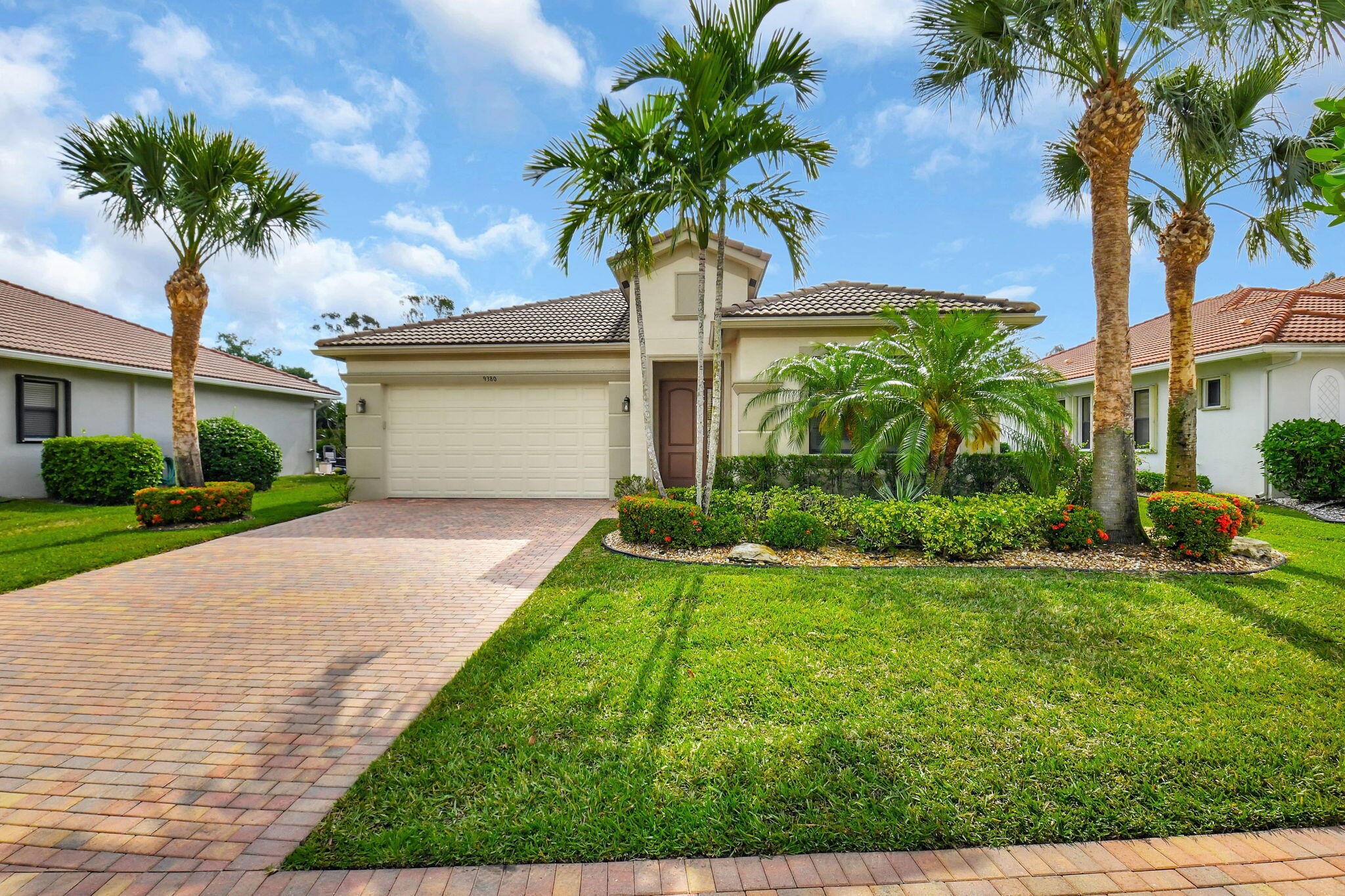 Property for Sale at 9380 Isles Cay Drive, Delray Beach, Palm Beach County, Florida - Bedrooms: 2 
Bathrooms: 2  - $649,900