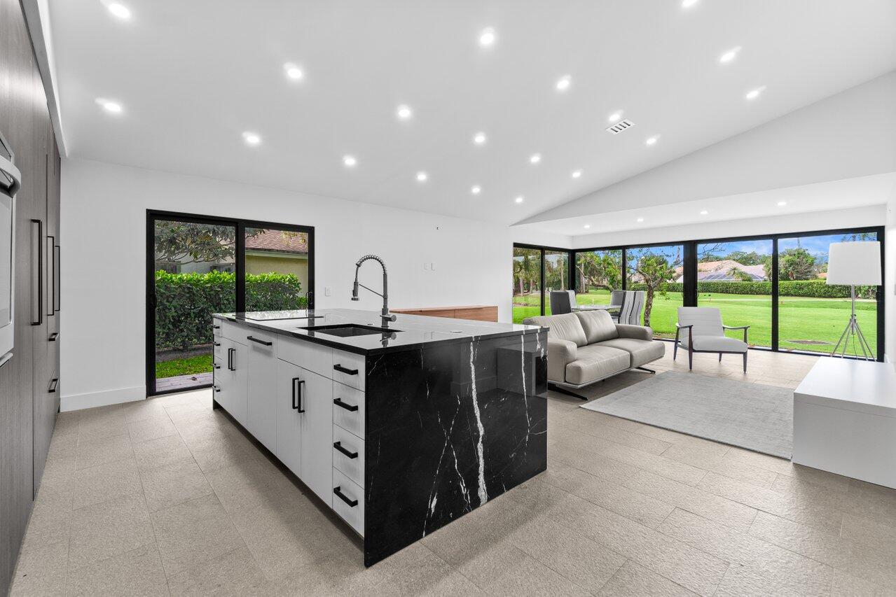 Property for Sale at 6878 Touchstone Circle, Palm Beach Gardens, Palm Beach County, Florida - Bedrooms: 2 
Bathrooms: 2  - $875,000