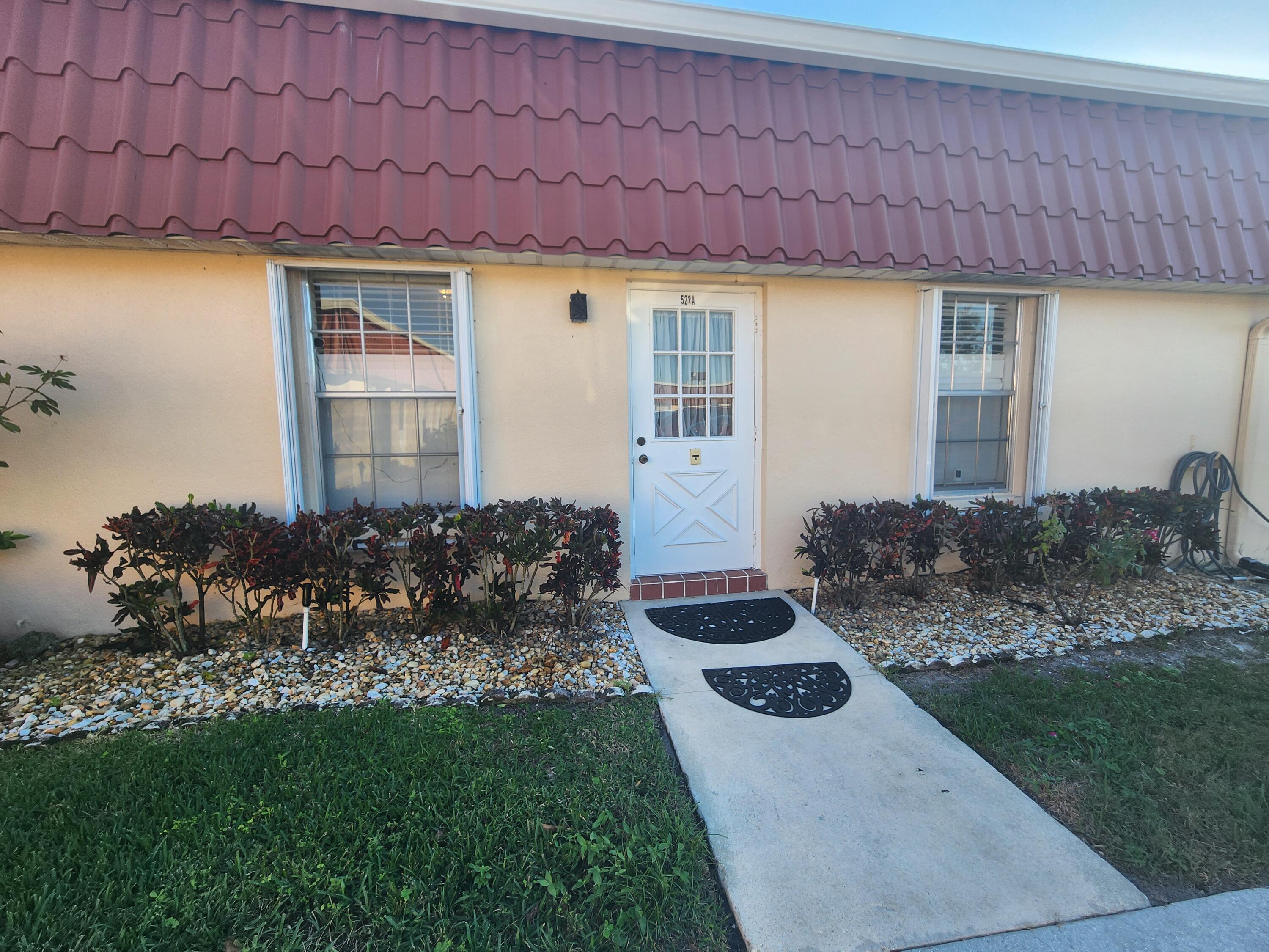 522 Franconia Circle A, Lake Worth, Palm Beach County, Florida - 2 Bedrooms  
2 Bathrooms - 