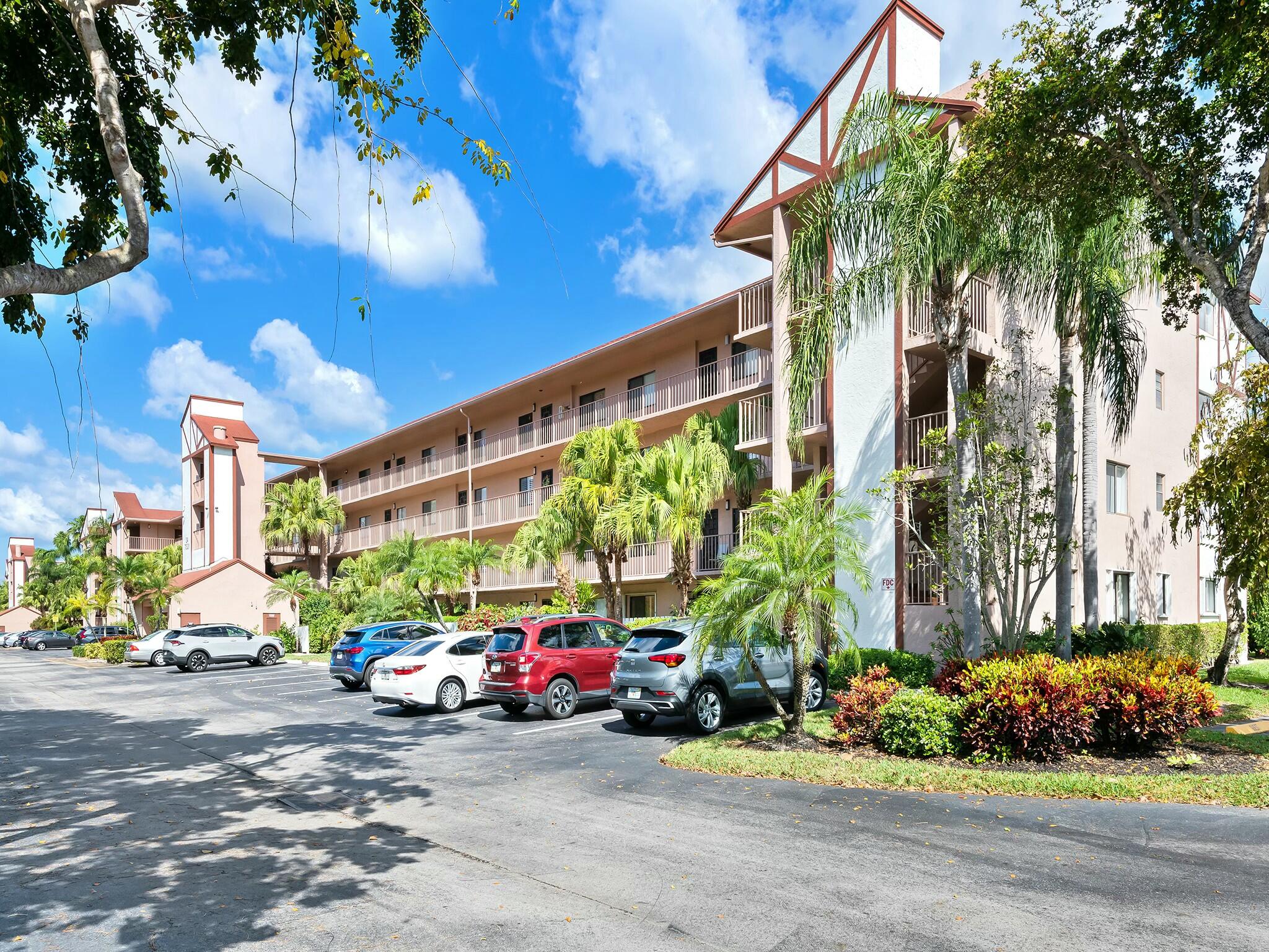 Property for Sale at 7321 Amberly Lane 206, Delray Beach, Palm Beach County, Florida - Bedrooms: 2 
Bathrooms: 2  - $178,500