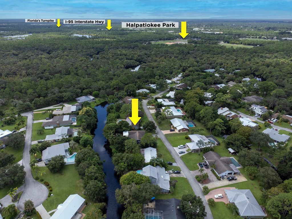 Photo of 446 SE Cardinal Trail, Stuart, FL 34997 (MLS # RX-11097000)