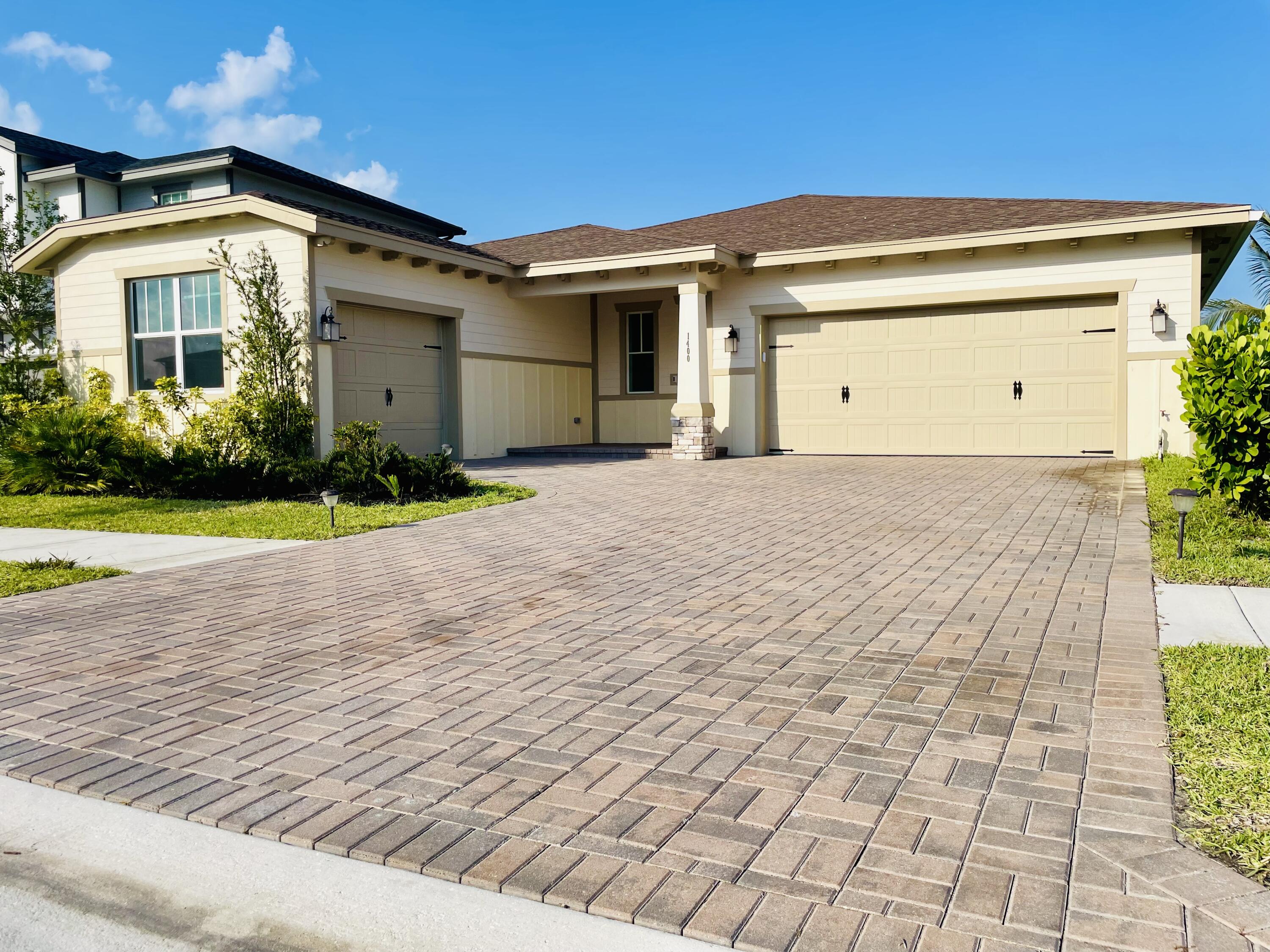 1400 Sterling Pine Place, Loxahatchee, Palm Beach County, Florida - 4 Bedrooms  
3 Bathrooms - 