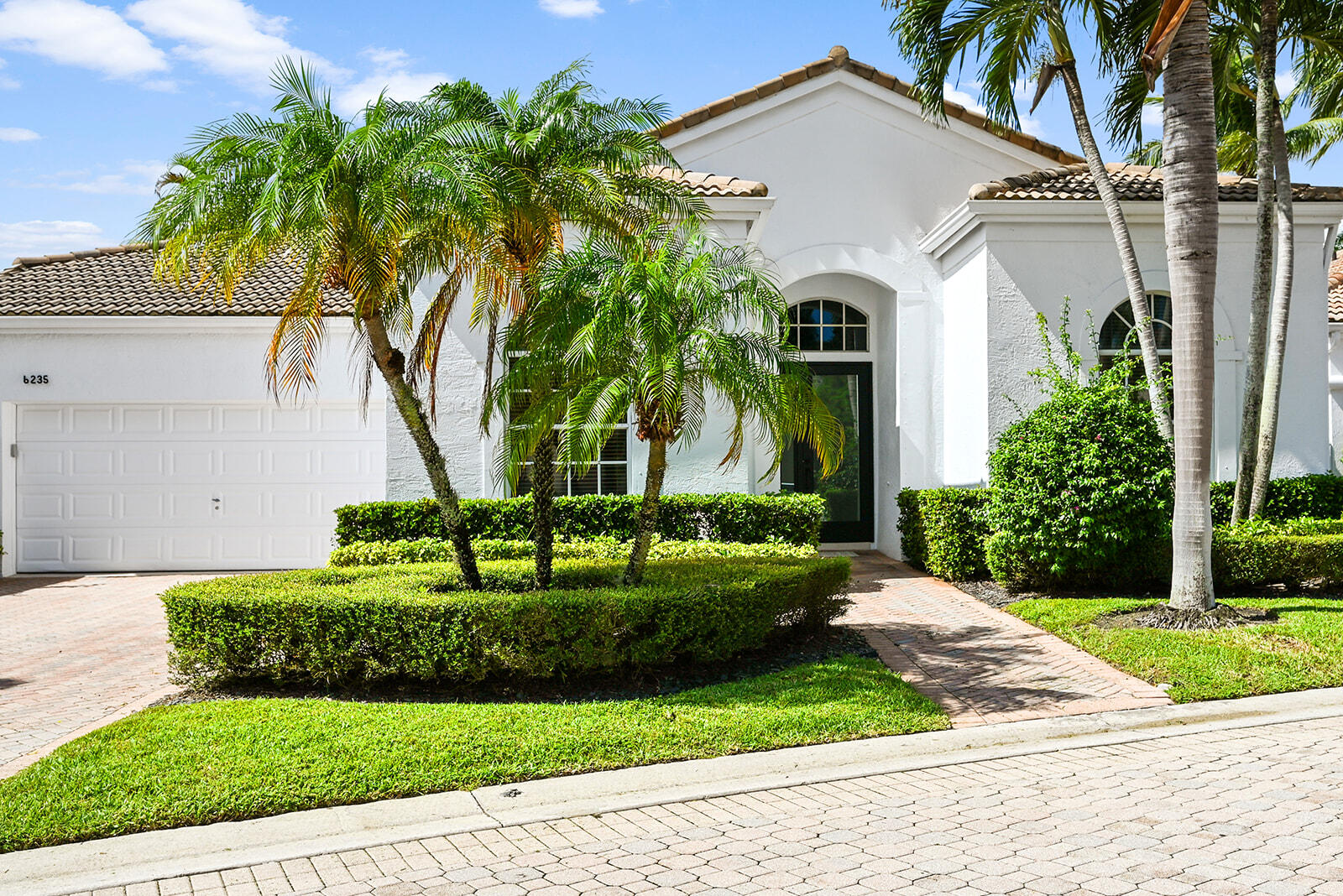 6235 Nw 42nd Way, Boca Raton, Palm Beach County, Florida - 3 Bedrooms  
2.5 Bathrooms - 