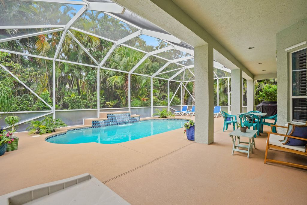 Photo of 889 Island Club Square, Vero Beach, FL 32963 (MLS # RX-11124141)