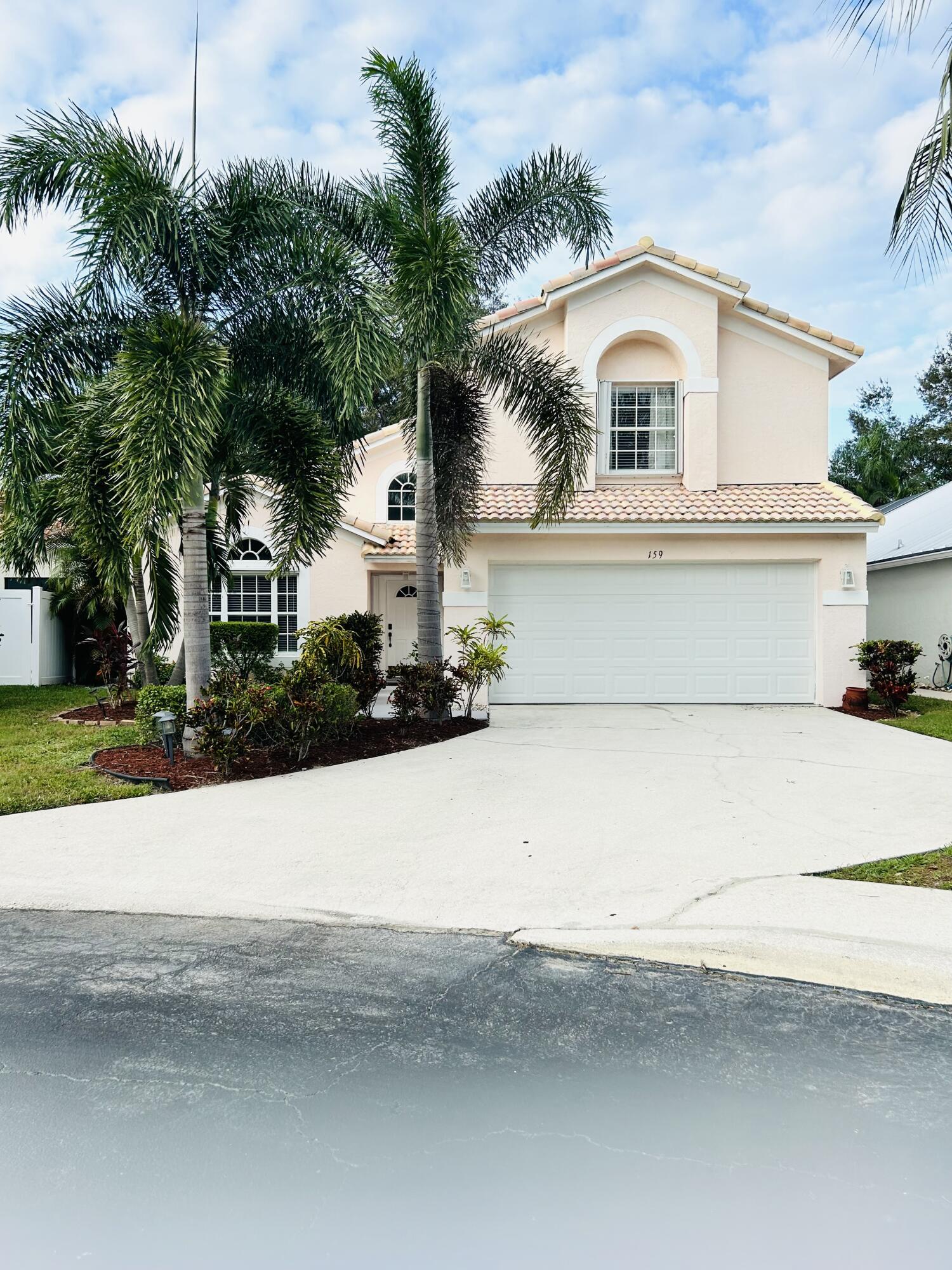 159 Spoonbill Court, Jupiter, Palm Beach County, Florida - 3 Bedrooms  
2.5 Bathrooms - 