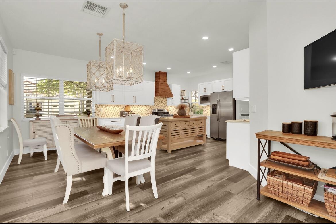Property for Sale at 7 Via Tivoli, Palm Beach Gardens, Palm Beach County, Florida - Bedrooms: 3 
Bathrooms: 2.5  - $835,000