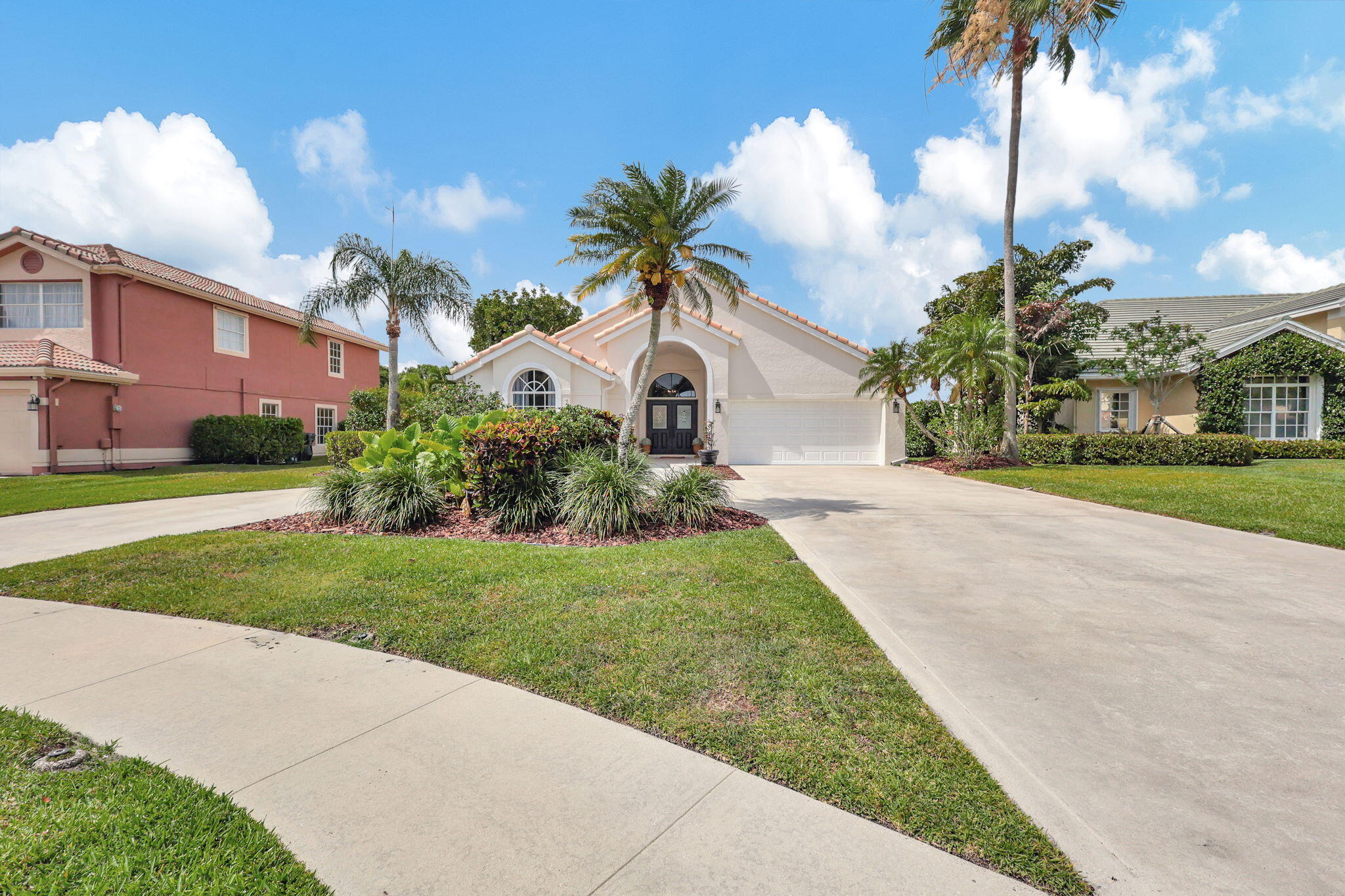 Property for Sale at 2388 Stonegate Drive, Wellington, Palm Beach County, Florida - Bedrooms: 3 
Bathrooms: 2.5  - $675,000