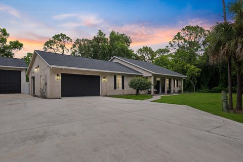 Photo of 10771 154th Road N, Jupiter, FL 33478 (MLS # RX-11122078)