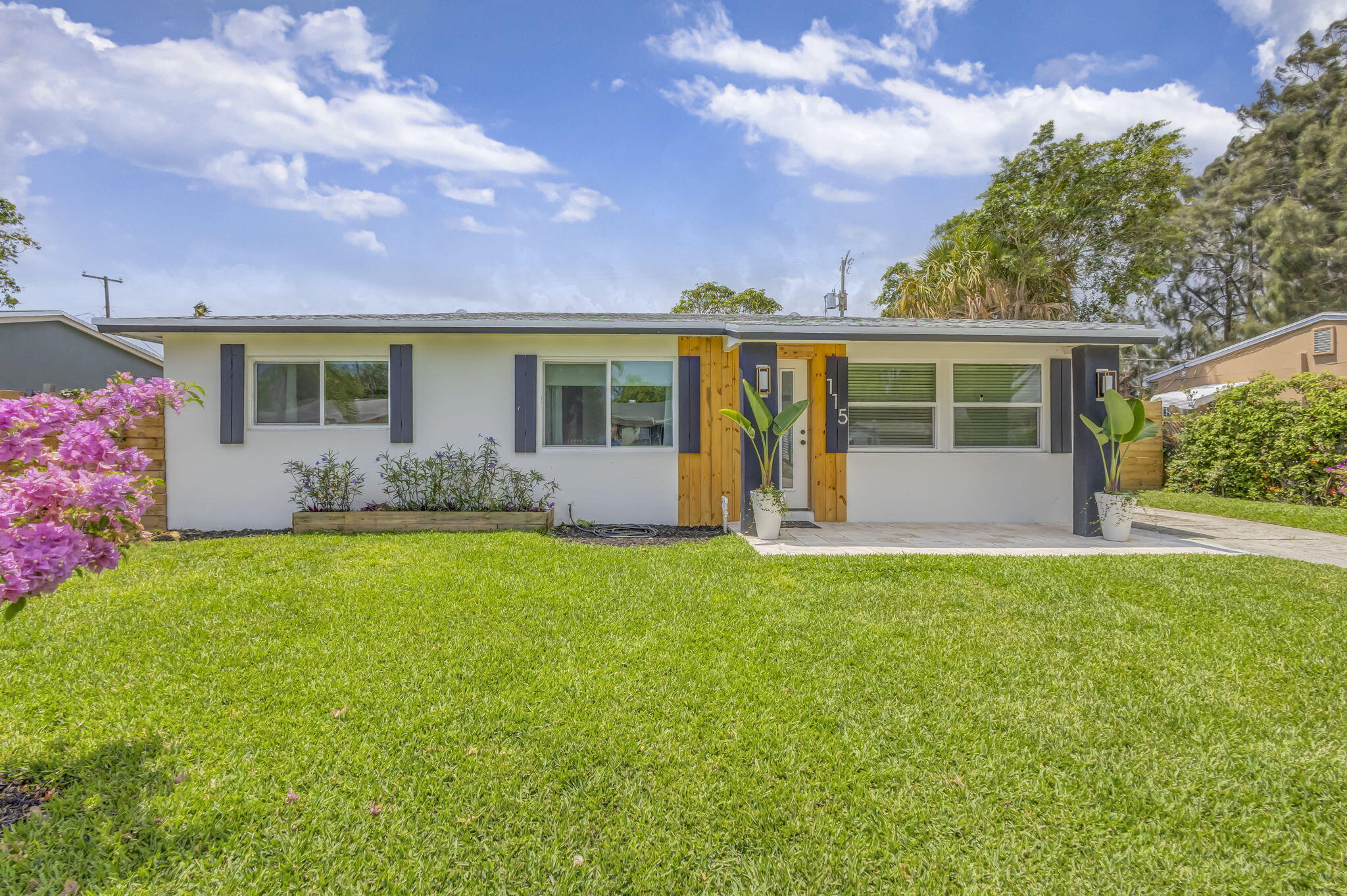 115 W 31 Court, Riviera Beach, Palm Beach County, Florida - 4 Bedrooms  
3 Bathrooms - 