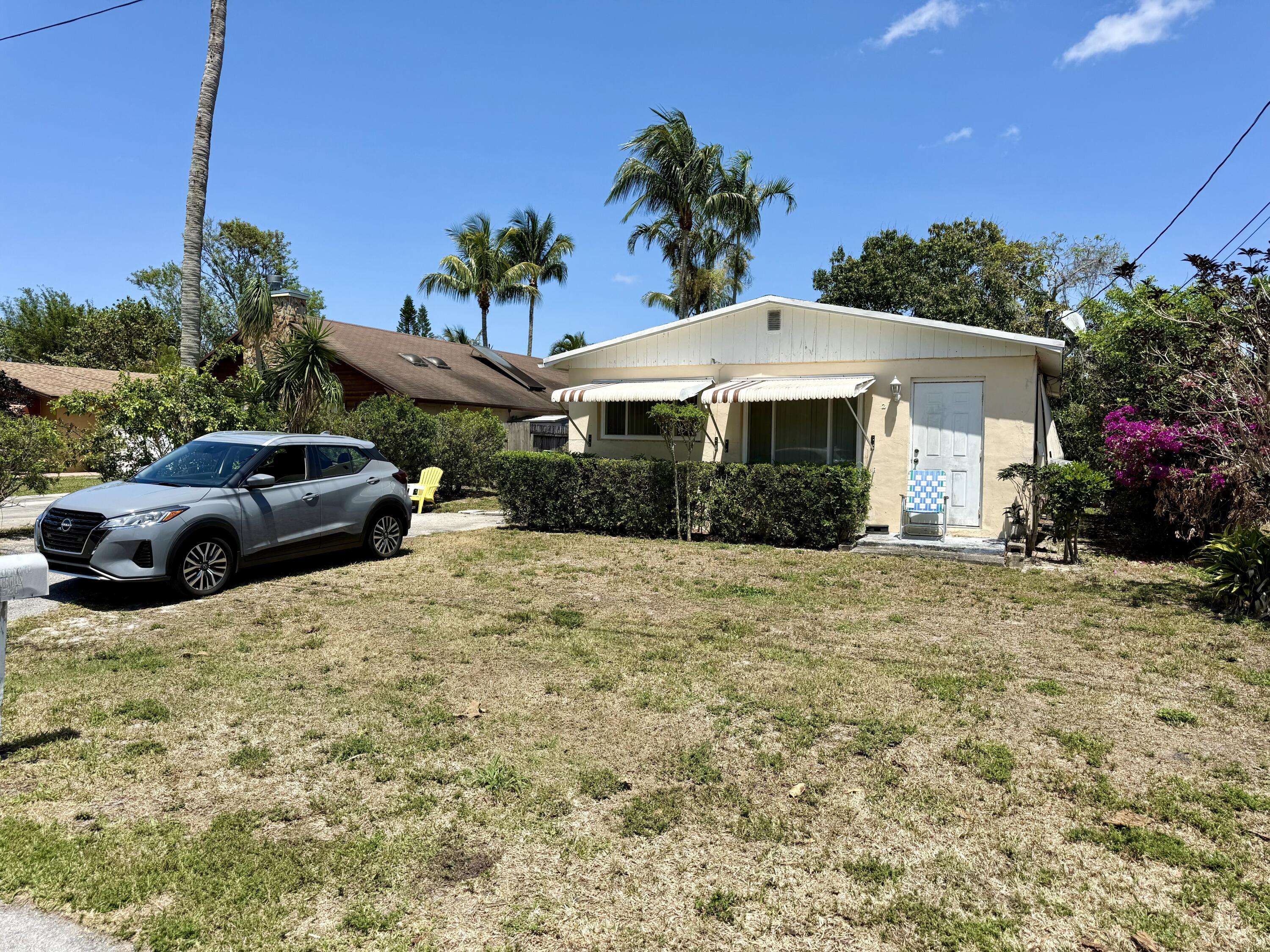 Photo 1 of 3520 Suncrest Road, Lake Worth, Florida, $250,000, Web #: 11088264