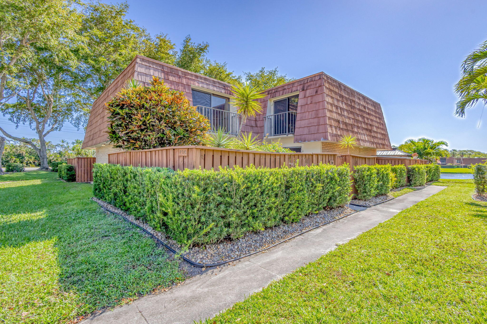 Property for Sale at 736 Buttonwood Lane, Boynton Beach, Palm Beach County, Florida - Bedrooms: 2 
Bathrooms: 2.5  - $300,000