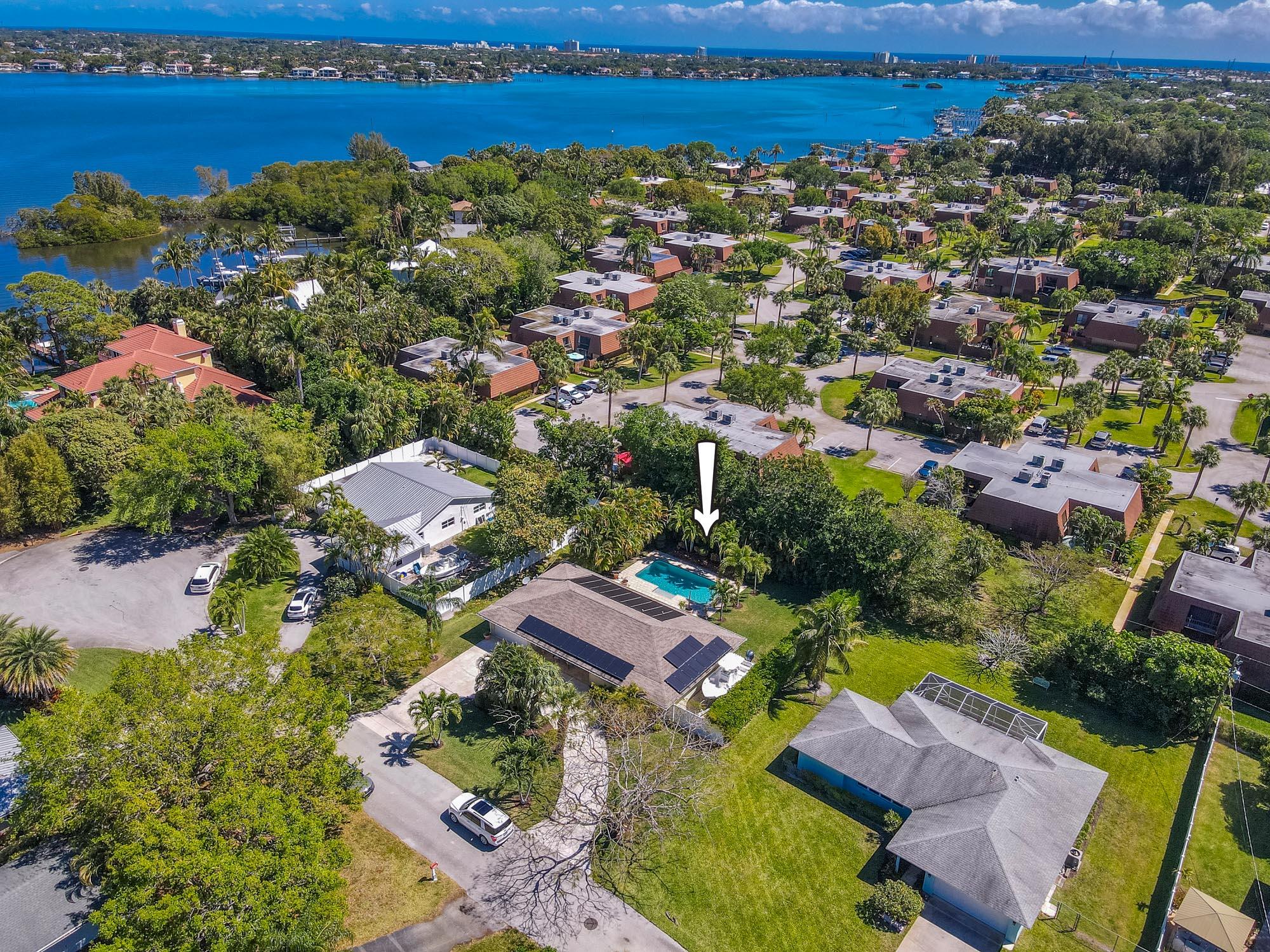 5116 Laird Lane, Jupiter, Palm Beach County, Florida - 3 Bedrooms  
2 Bathrooms - 