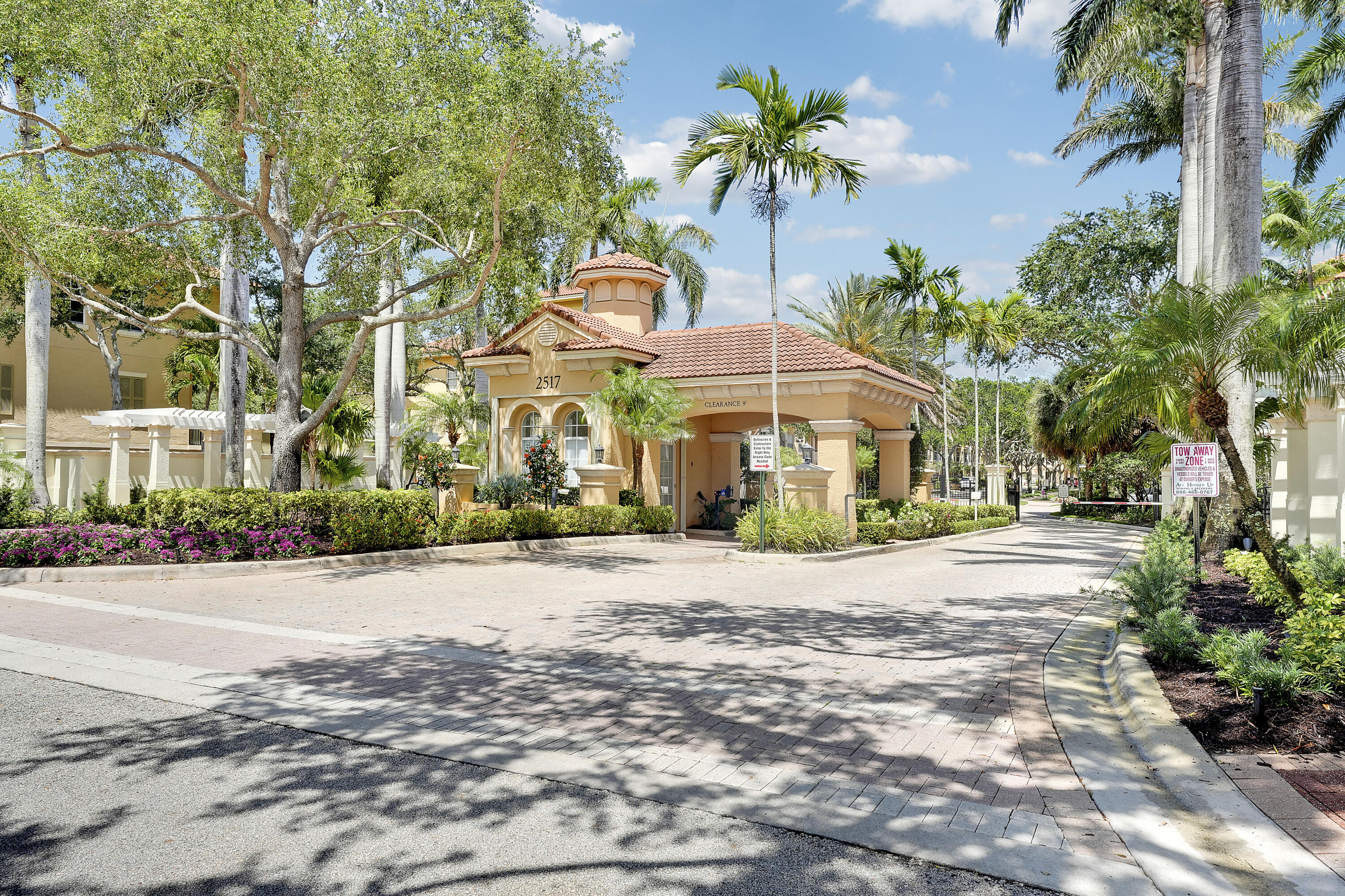 Property for Sale at 2568 Gardens Parkway, Palm Beach Gardens, Palm Beach County, Florida - Bedrooms: 2 
Bathrooms: 3.5  - $542,500