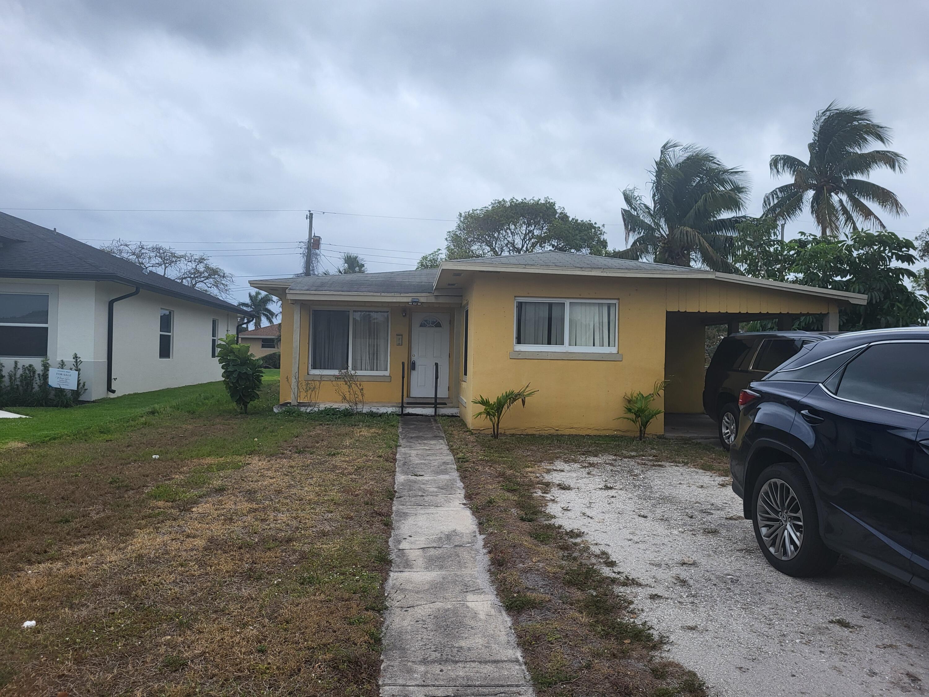 Property for Sale at 418 Nw 8th Avenue, Boynton Beach, Palm Beach County, Florida - Bedrooms: 2 
Bathrooms: 1  - $310,000
