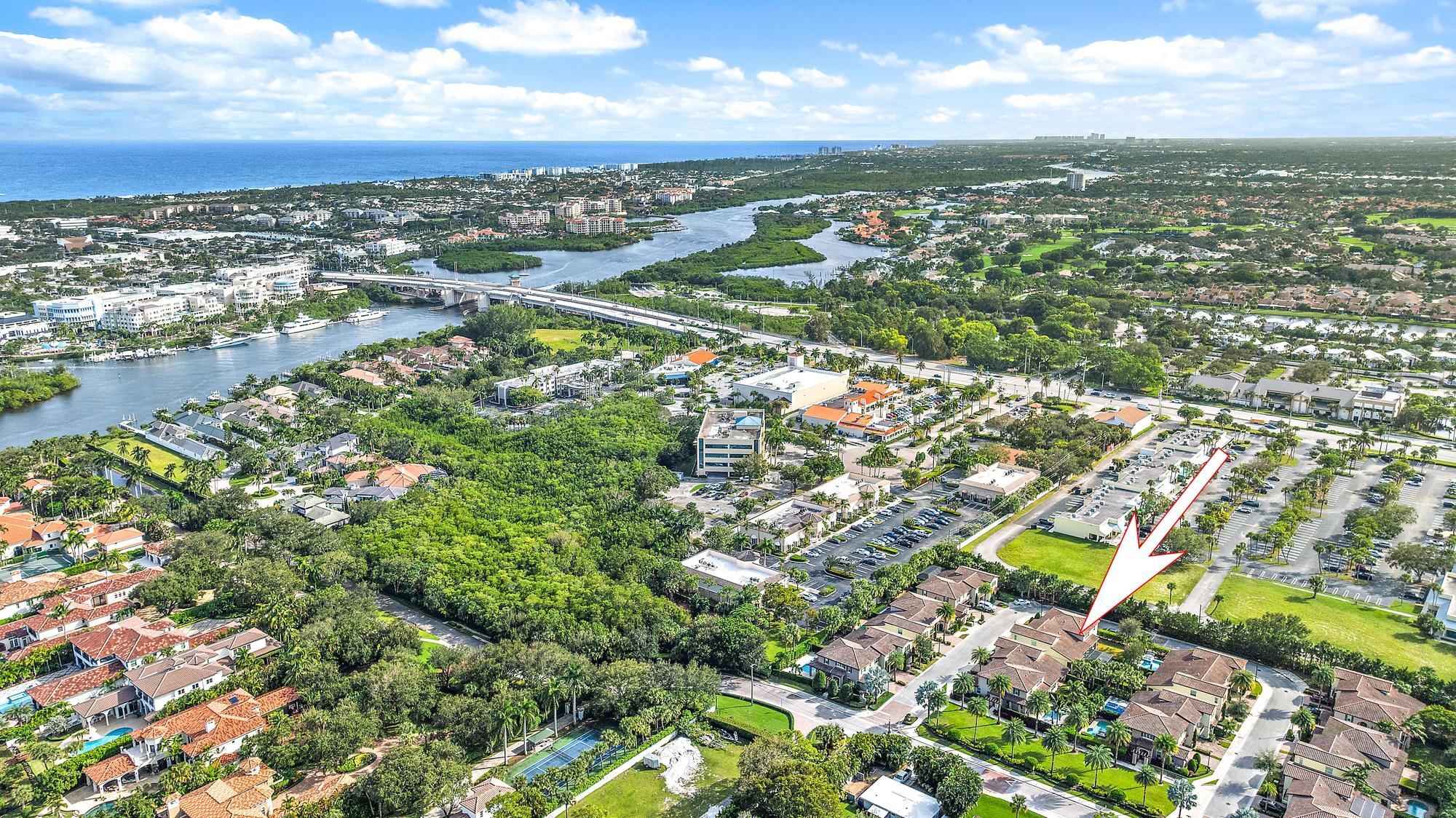 220 Diamante Way, Jupiter, Palm Beach County, Florida - 4 Bedrooms  
3.5 Bathrooms - 