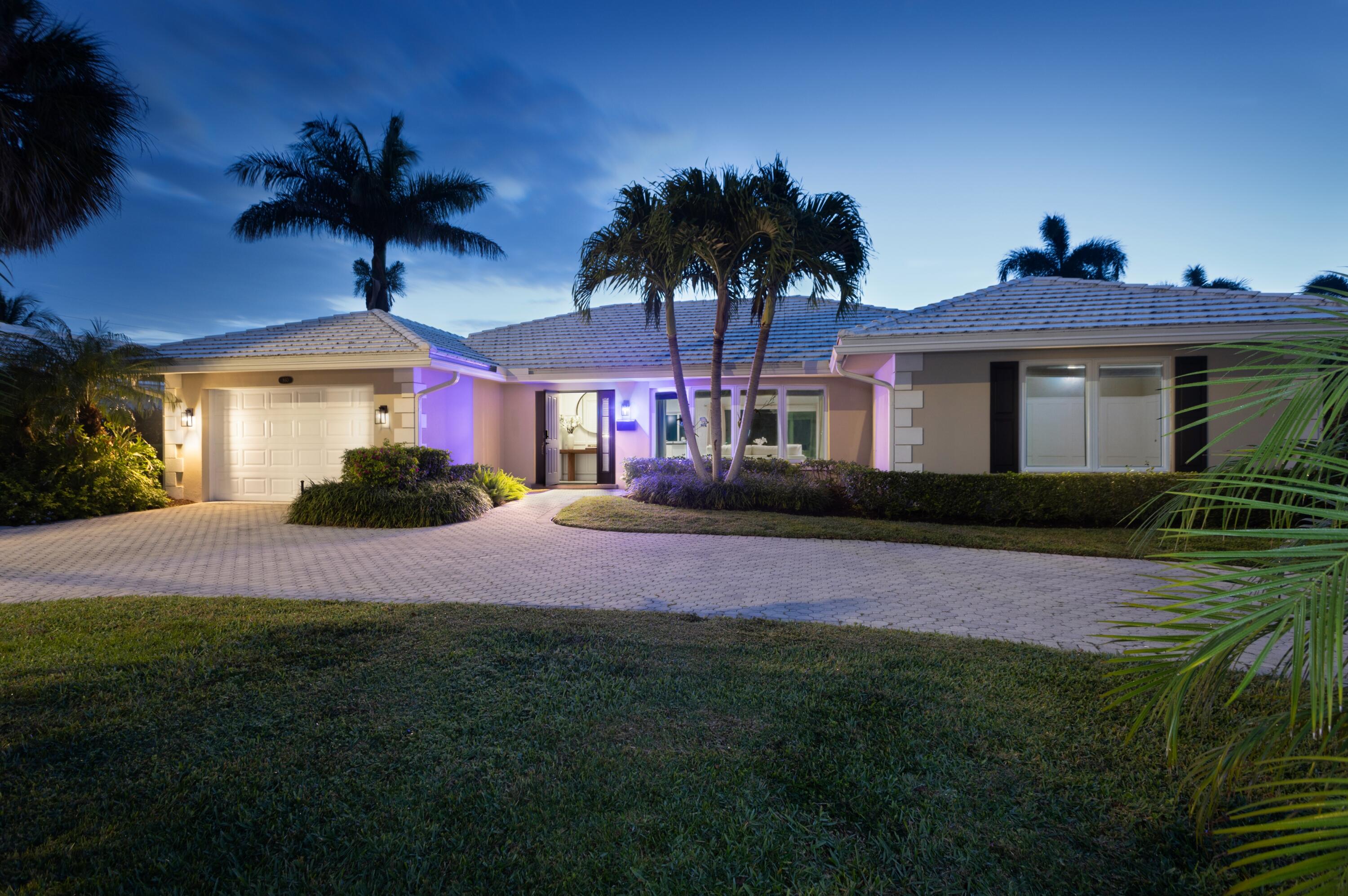 Photo 1 of 860 Cypress Way, Boca Raton, Florida, $1,950,000, Web #: 10968354