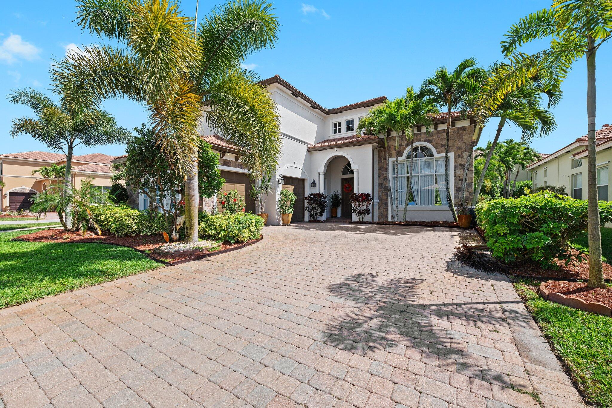 8697 Cobblestone Point Circle Cir, Boynton Beach, Palm Beach County, Florida - 5 Bedrooms  
3 Bathrooms - 