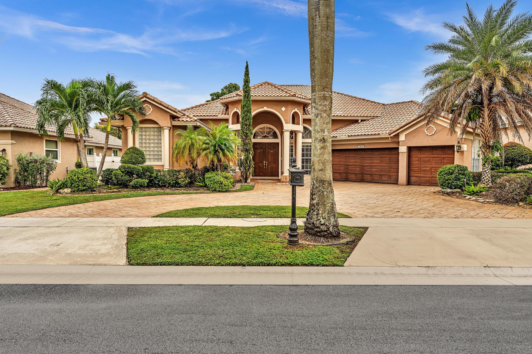 Property for Sale at 11604 Kensington Court, Boca Raton, Palm Beach County, Florida - Bedrooms: 5 
Bathrooms: 3.5  - $1,230,000