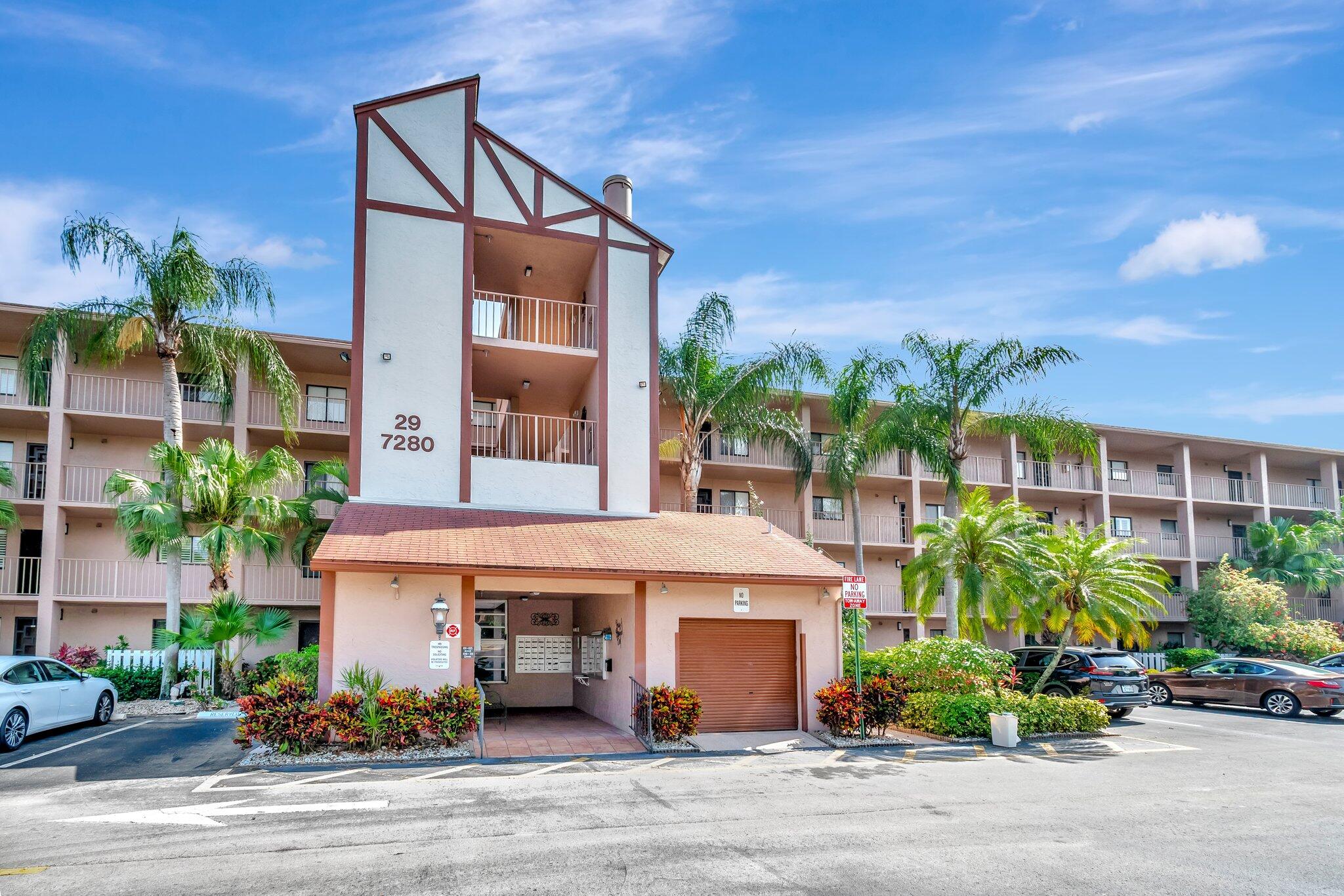 Property for Sale at 7280 Amberly Lane 110, Delray Beach, Palm Beach County, Florida - Bedrooms: 2 
Bathrooms: 2  - $224,900