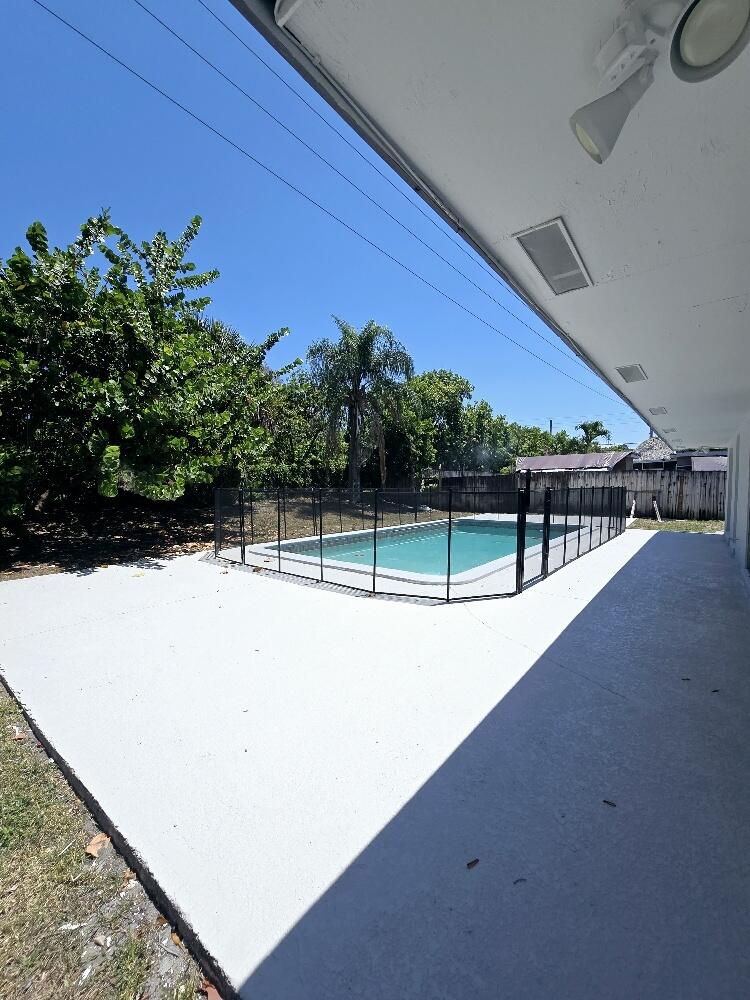 Property for Sale at 6952 Tradewind Drive, Lake Worth, Palm Beach County, Florida - Bedrooms: 3 
Bathrooms: 2  - $519,900