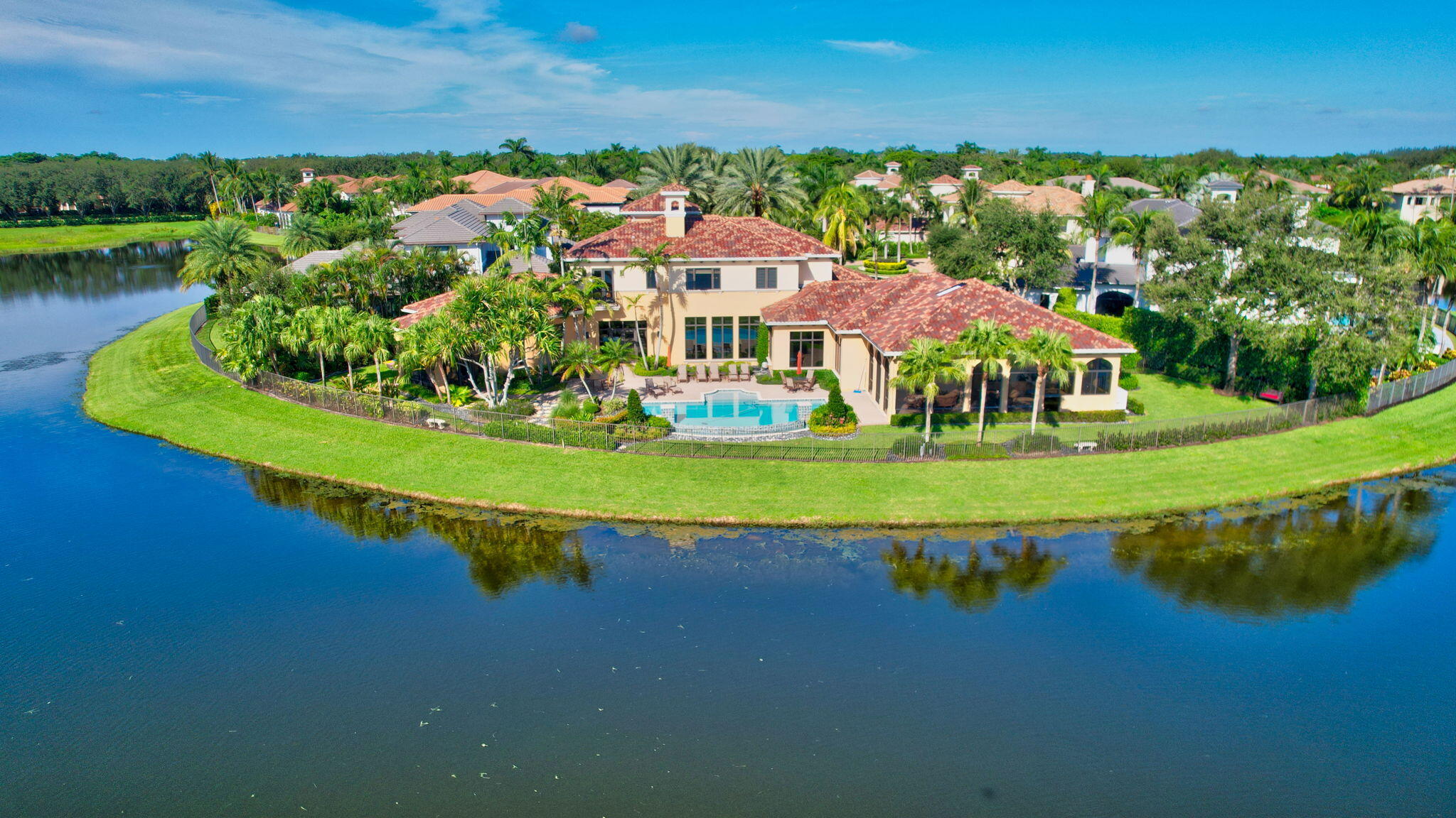 9230 Este Lago Drive, Boca Raton, Palm Beach County, Florida - 5 Bedrooms  
5.5 Bathrooms - 