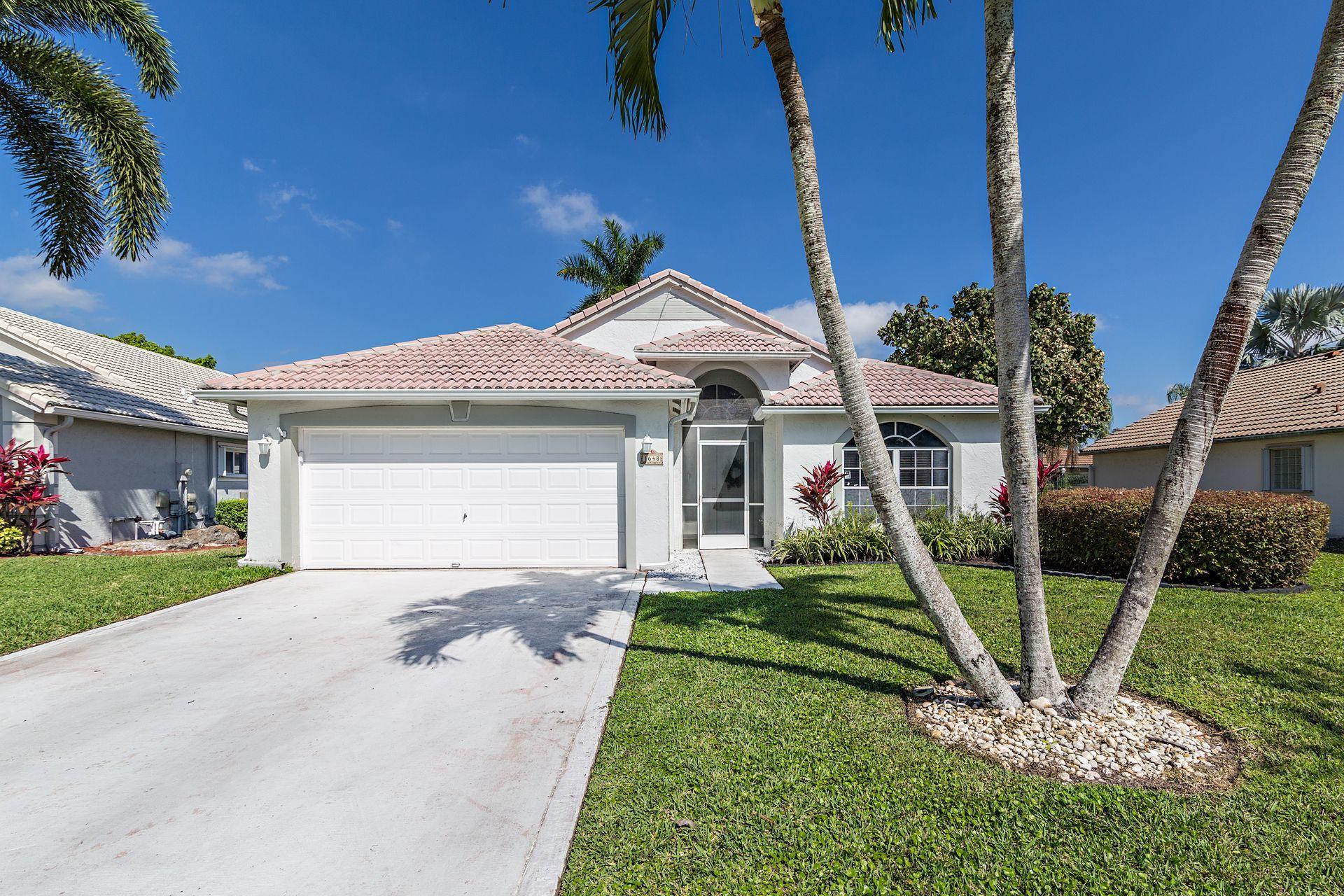 Photo 1 of 1648 Oak Berry Circle, Wellington, Florida, $379,000, Web #: 10696834