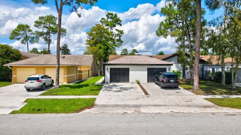 Photo of 1344 Periwinkle Place, Wellington, FL 33414 (MLS # RX-11117207)