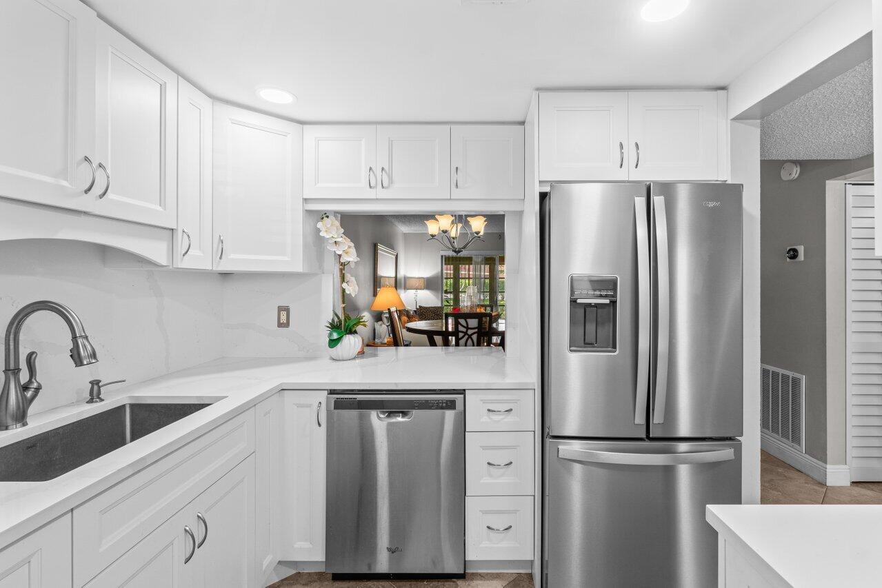 14721 Bonaire Boulevard 101, Delray Beach, Palm Beach County, Florida - 2 Bedrooms  
2 Bathrooms - 