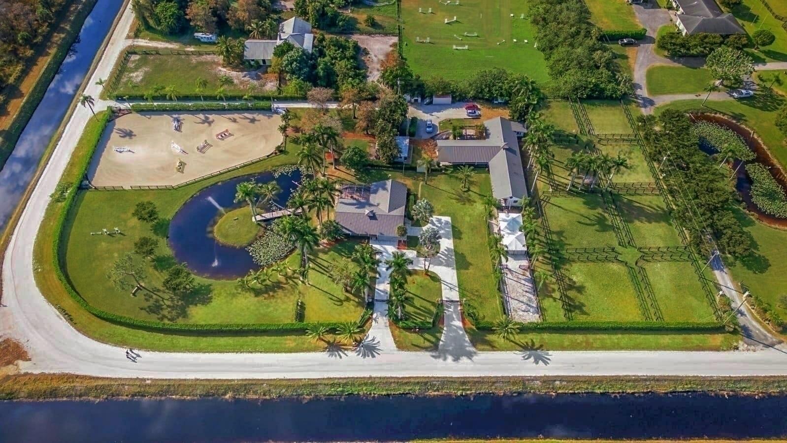 5995 130th Avenue, Wellington, Palm Beach County, Florida - 6 Bedrooms  
3 Bathrooms - 