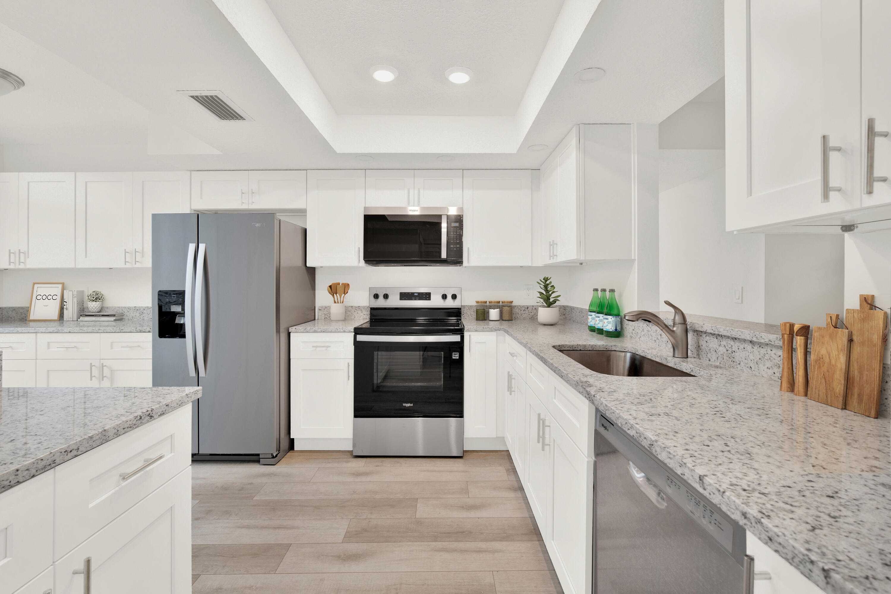 11 Willowbrook 207 Lane 207, Delray Beach, Palm Beach County, Florida - 2 Bedrooms  
2 Bathrooms - 