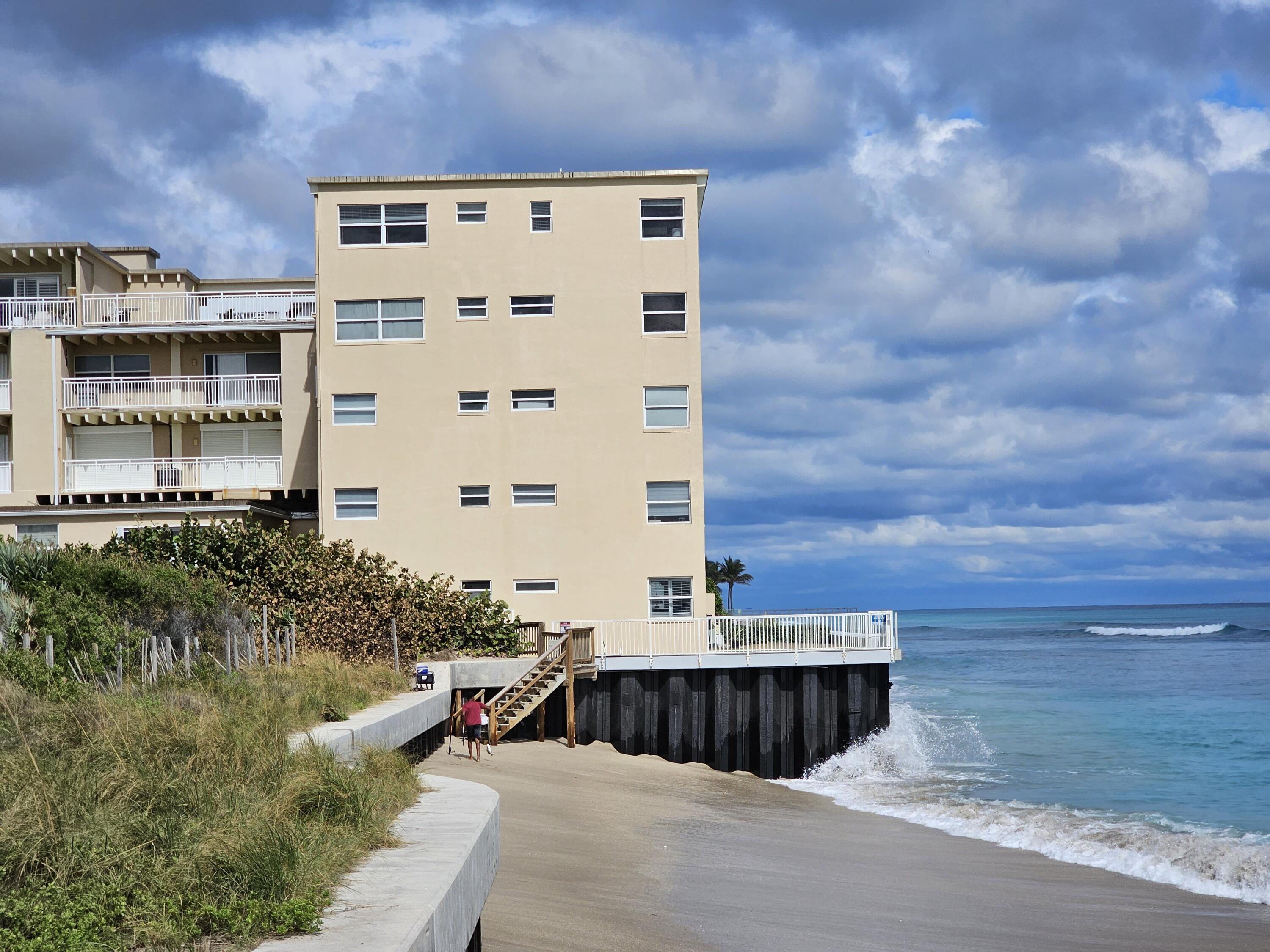 4500 S Ocean Boulevard 309, South Palm Beach, Palm Beach County, Florida - 2 Bedrooms  
1 Bathrooms - 