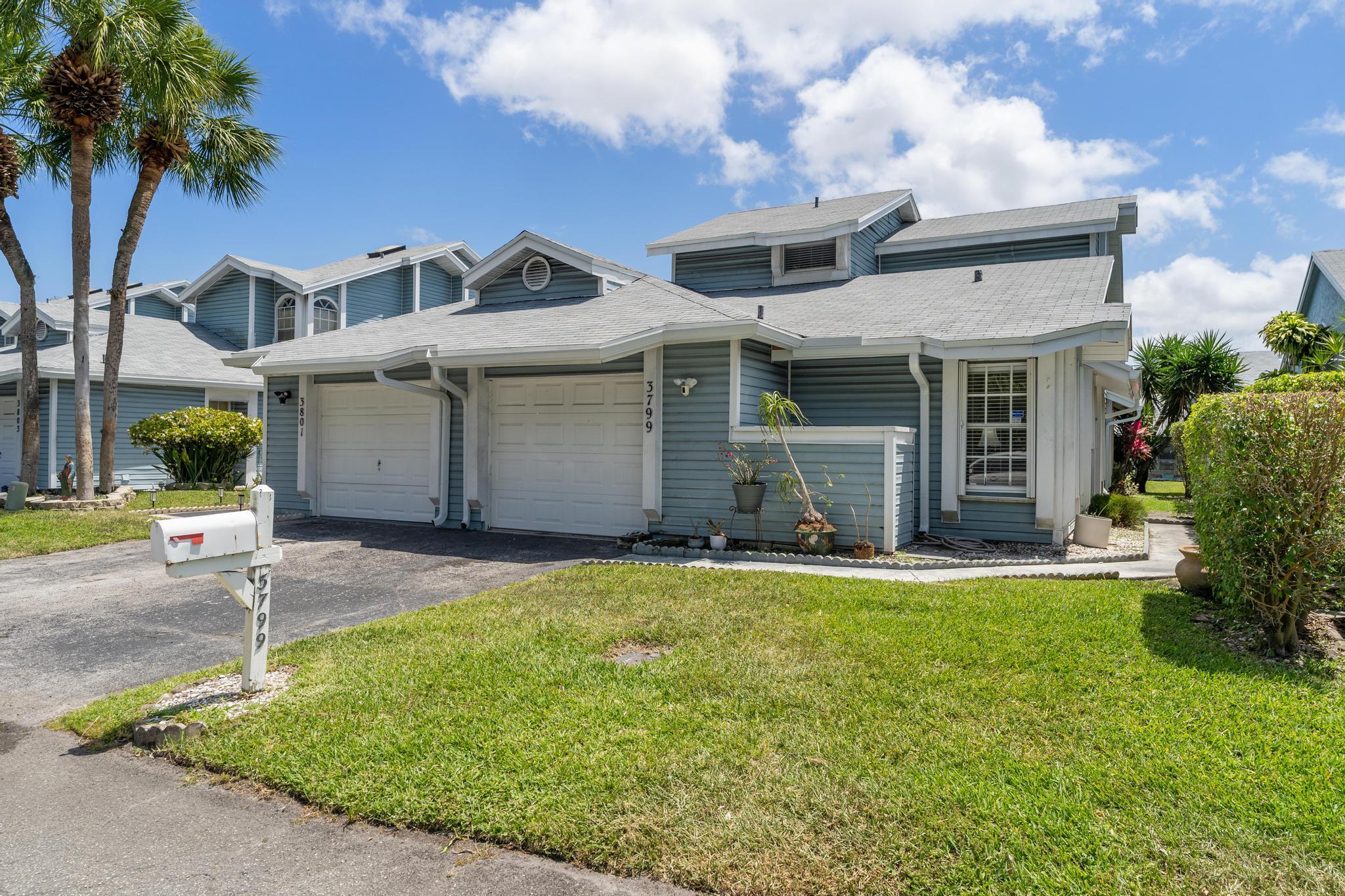 Property for Sale at 3799 Island Club Circle, Lake Worth, Palm Beach County, Florida - Bedrooms: 2 
Bathrooms: 2  - $339,500