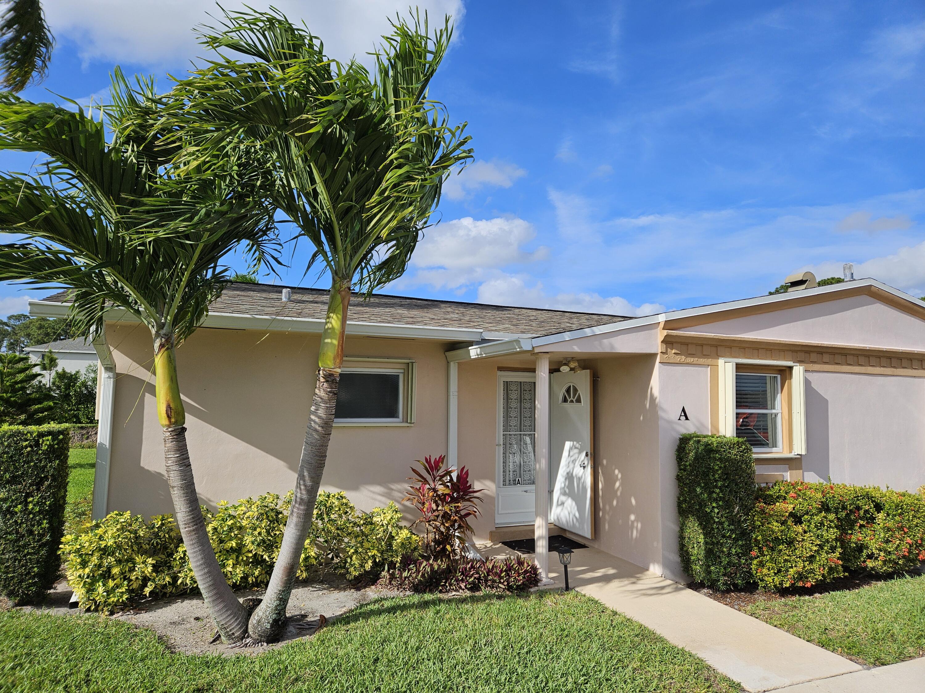 2520 Dudley Drive A, West Palm Beach, Palm Beach County, Florida - 1 Bedrooms  
1.5 Bathrooms - 